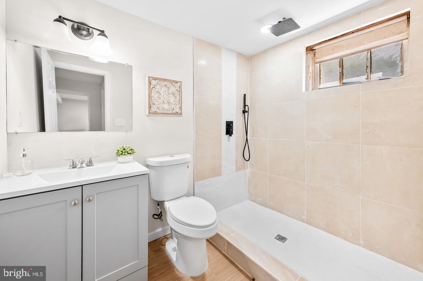 KENWOOD PARK - Residential