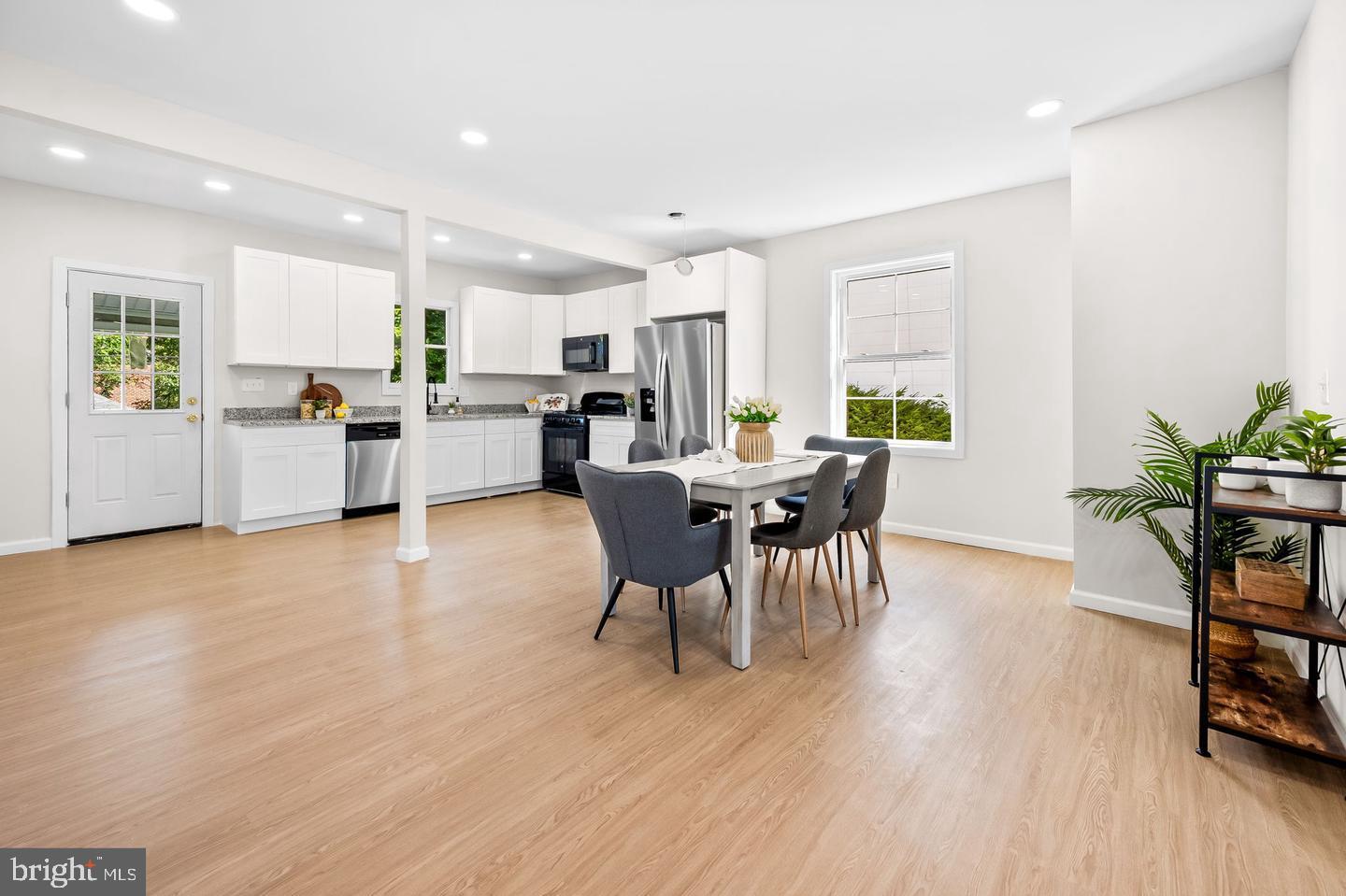 KENWOOD PARK - Residential