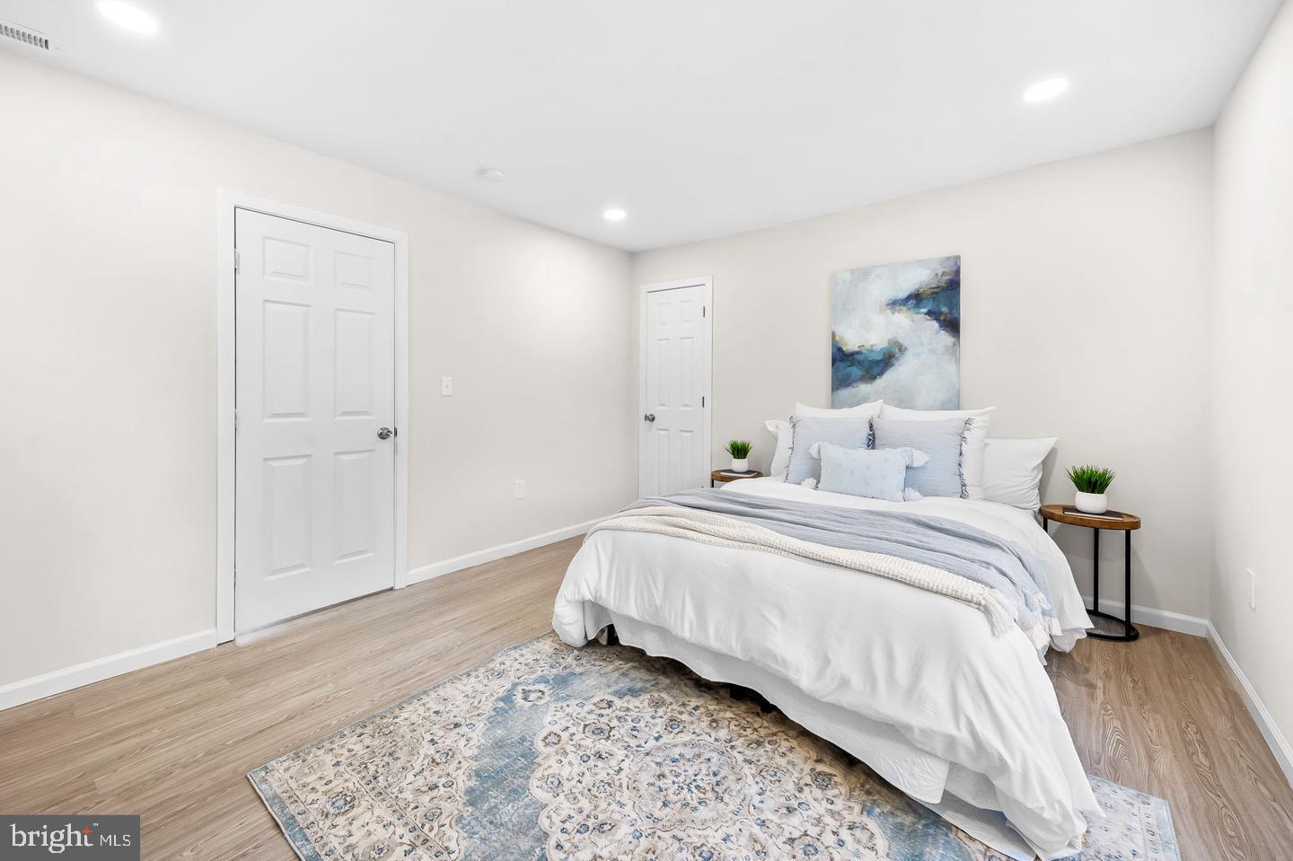 KENWOOD PARK - Residential