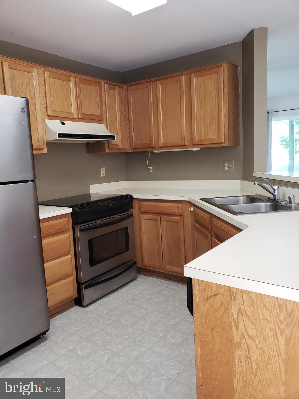 CEDARS OF WARRENTON - Residential Lease