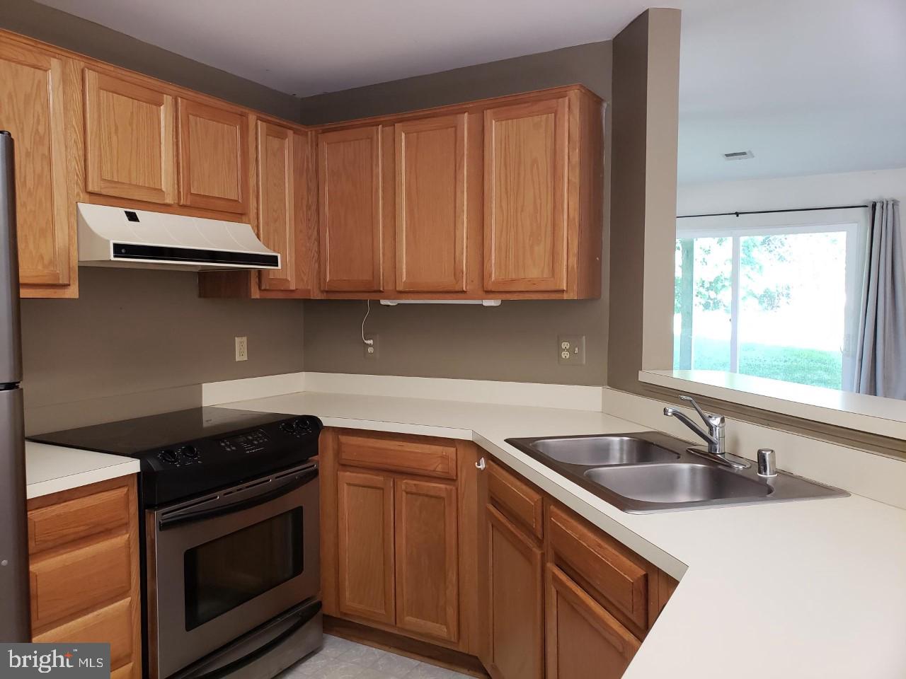 CEDARS OF WARRENTON - Residential Lease