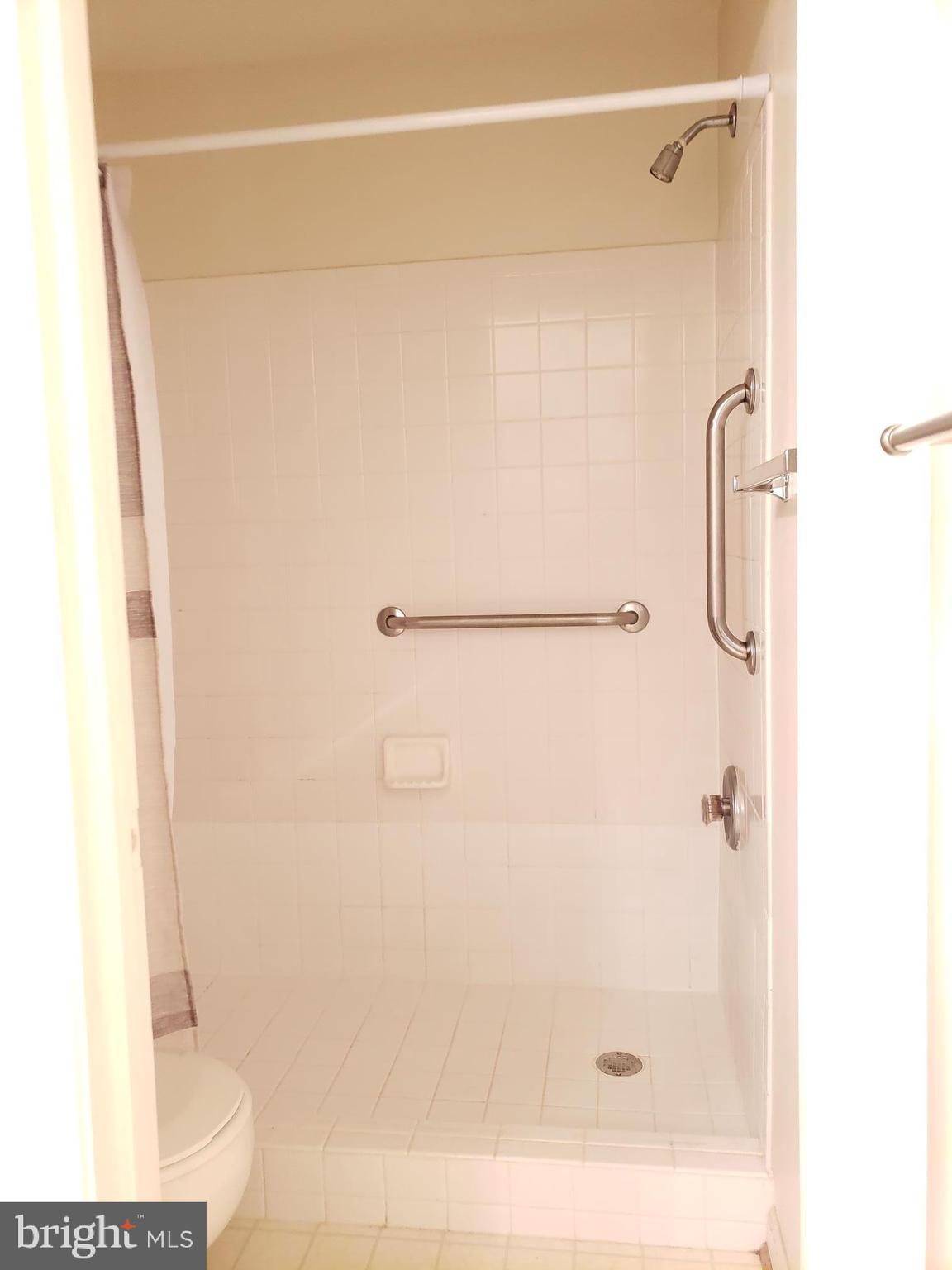 CEDARS OF WARRENTON - Residential Lease