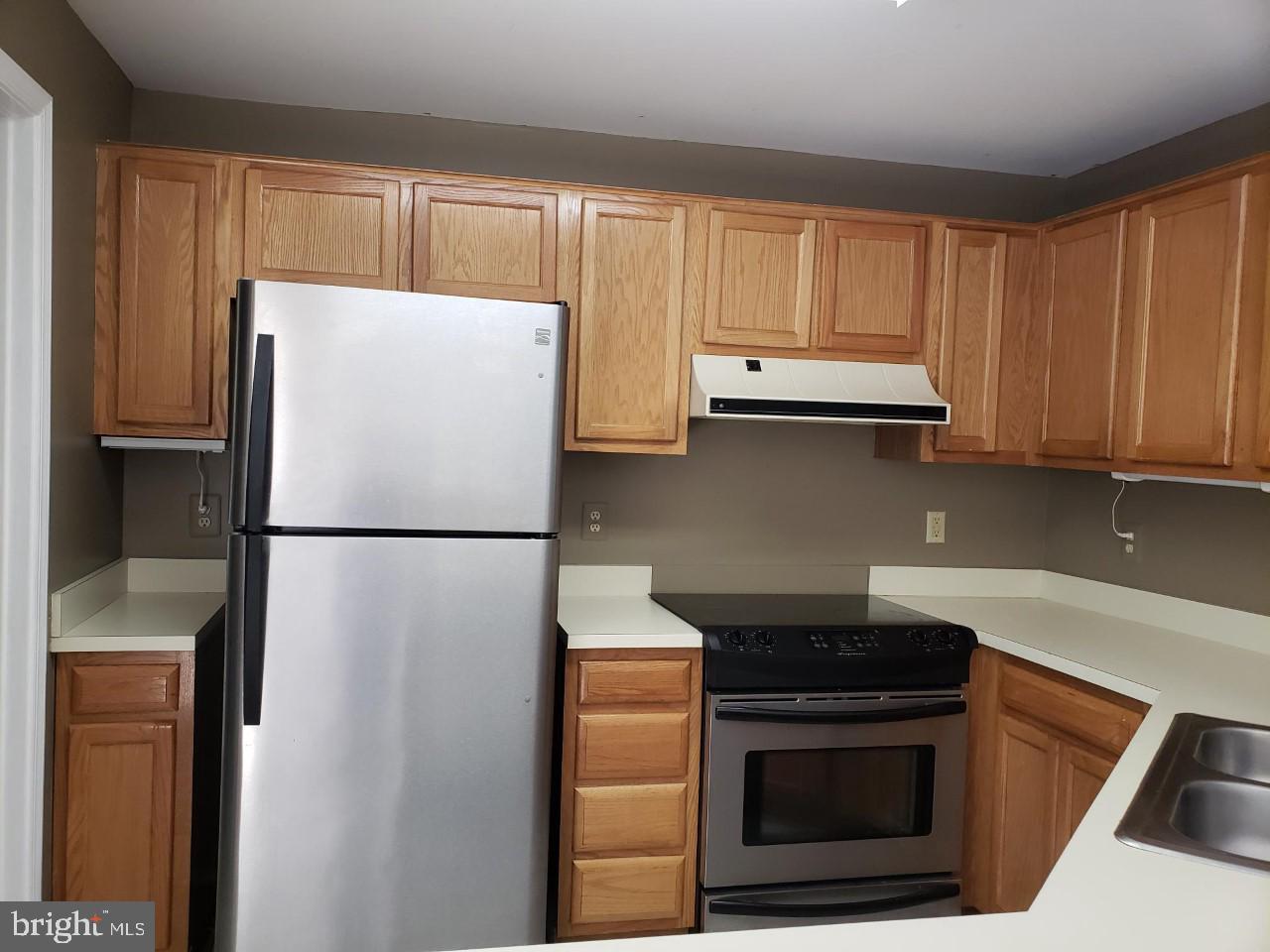 CEDARS OF WARRENTON - Residential Lease