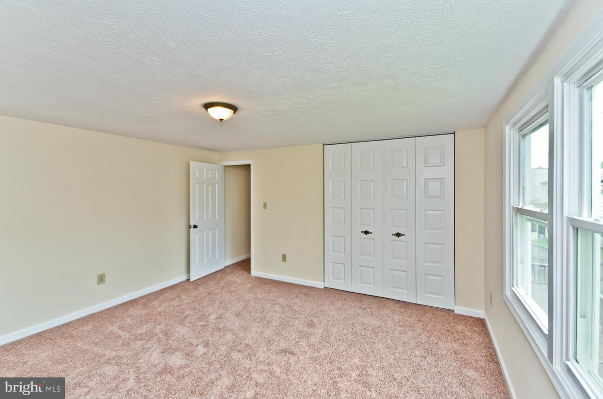 MILL CREEK SOUTH - Residential Lease