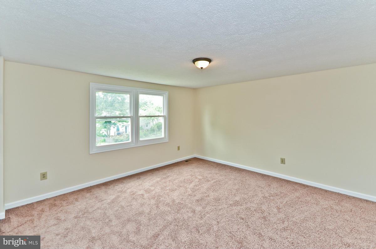 MILL CREEK SOUTH - Residential Lease