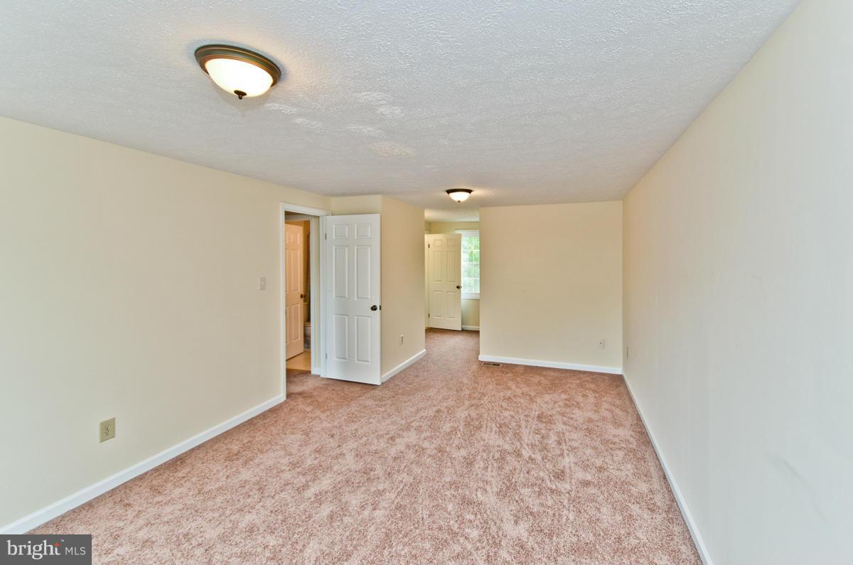 MILL CREEK SOUTH - Residential Lease