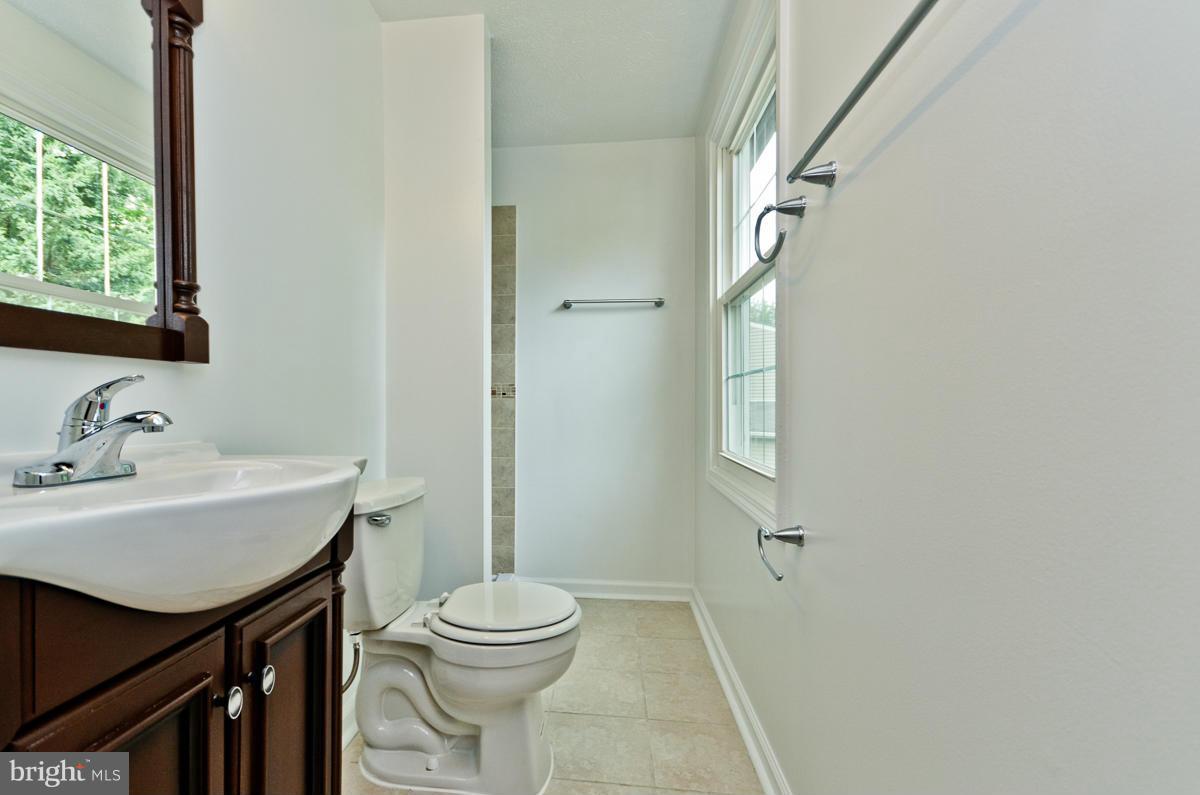 MILL CREEK SOUTH - Residential Lease