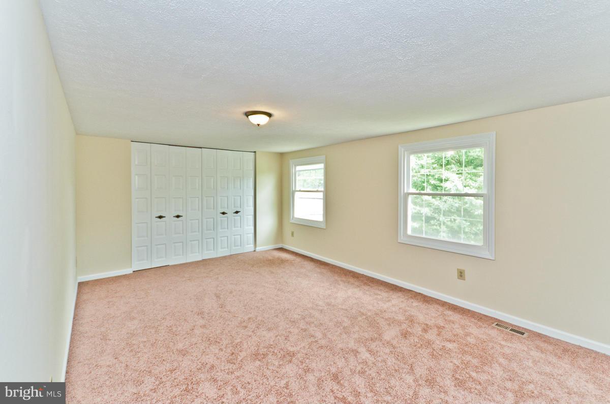 MILL CREEK SOUTH - Residential Lease