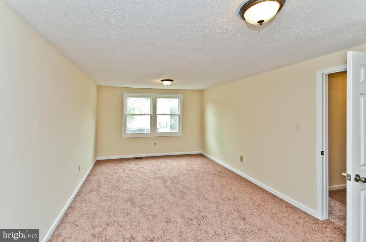 MILL CREEK SOUTH - Residential Lease