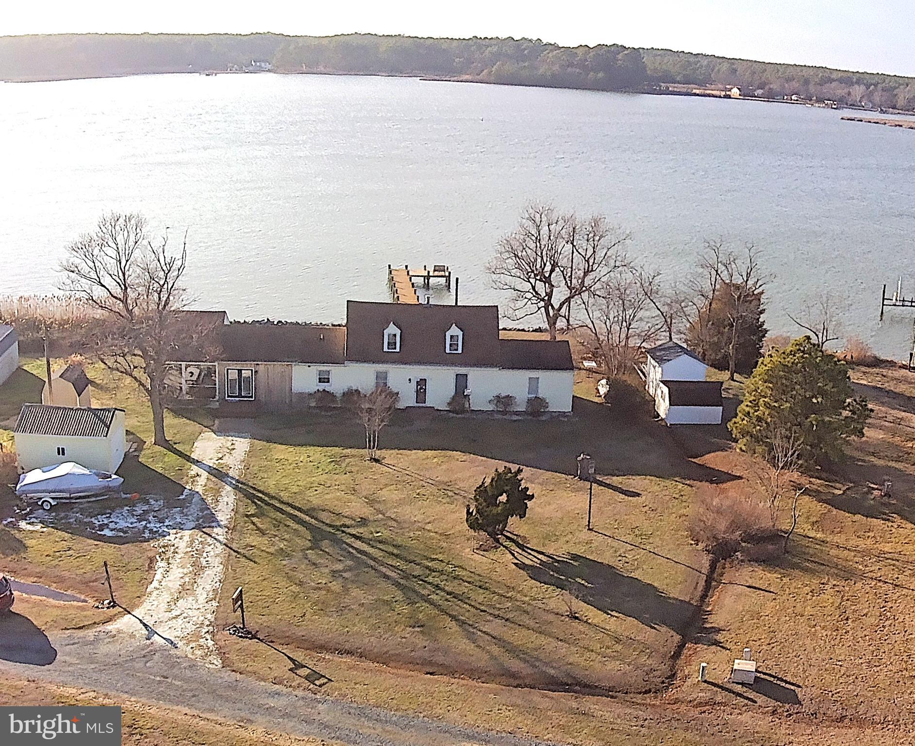 TAYLOR'S ISLAND - Residential