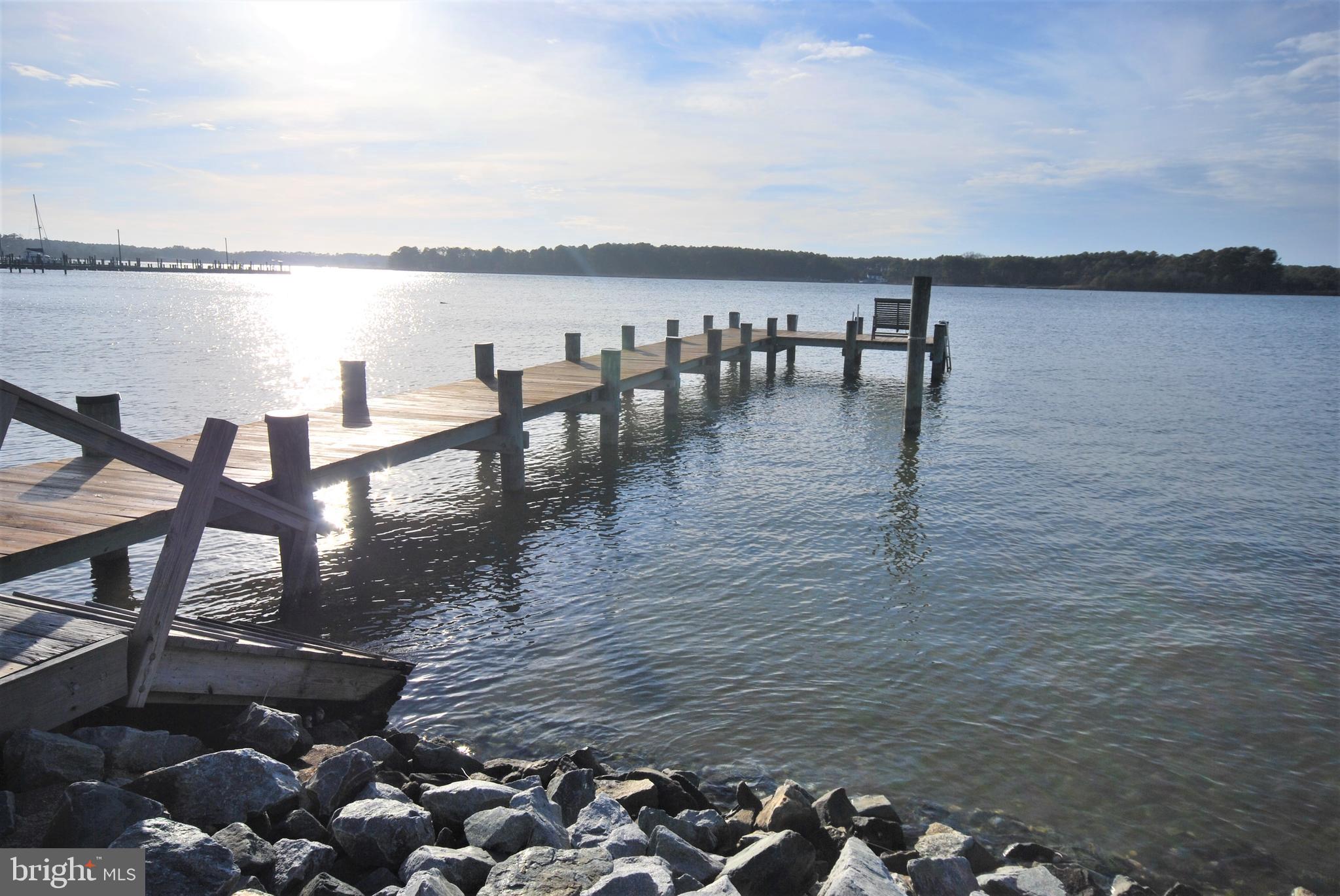 TAYLOR'S ISLAND - Residential