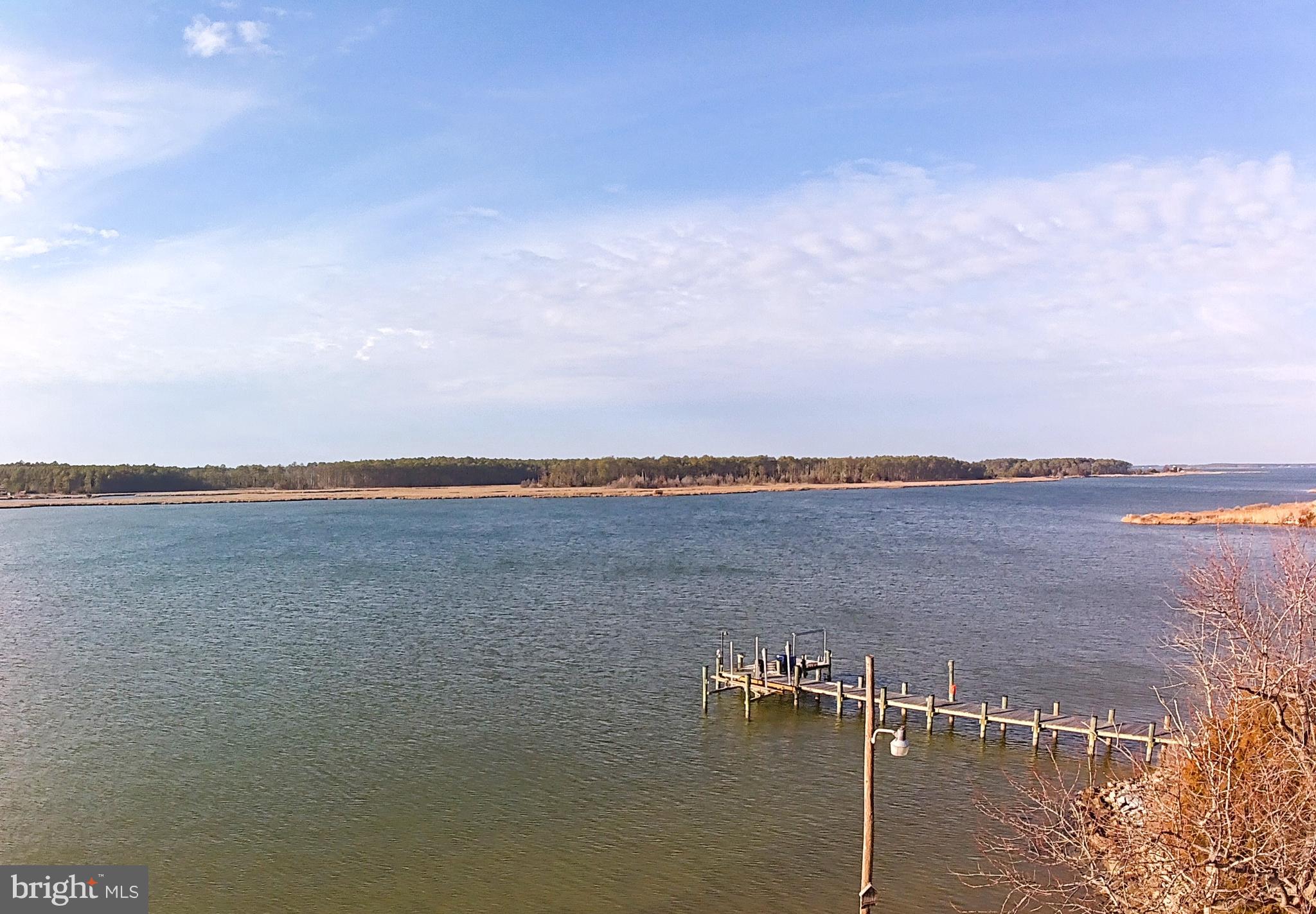 TAYLOR'S ISLAND - Residential