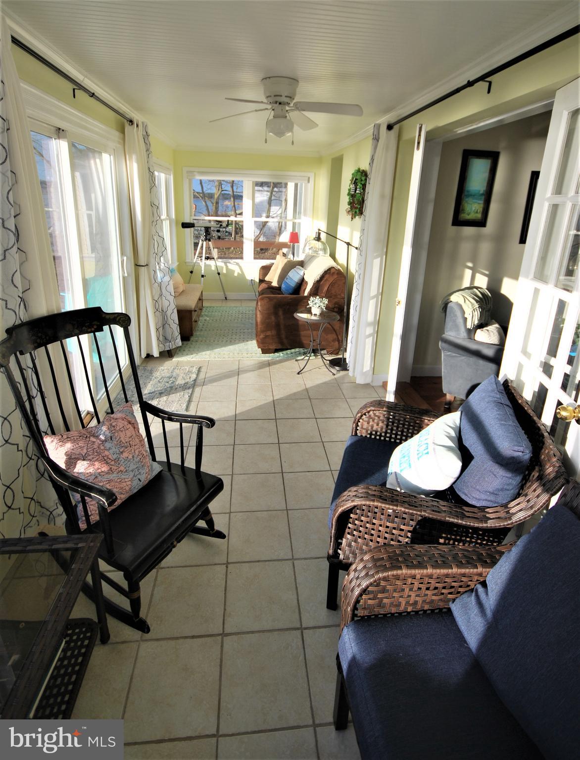 TAYLOR'S ISLAND - Residential