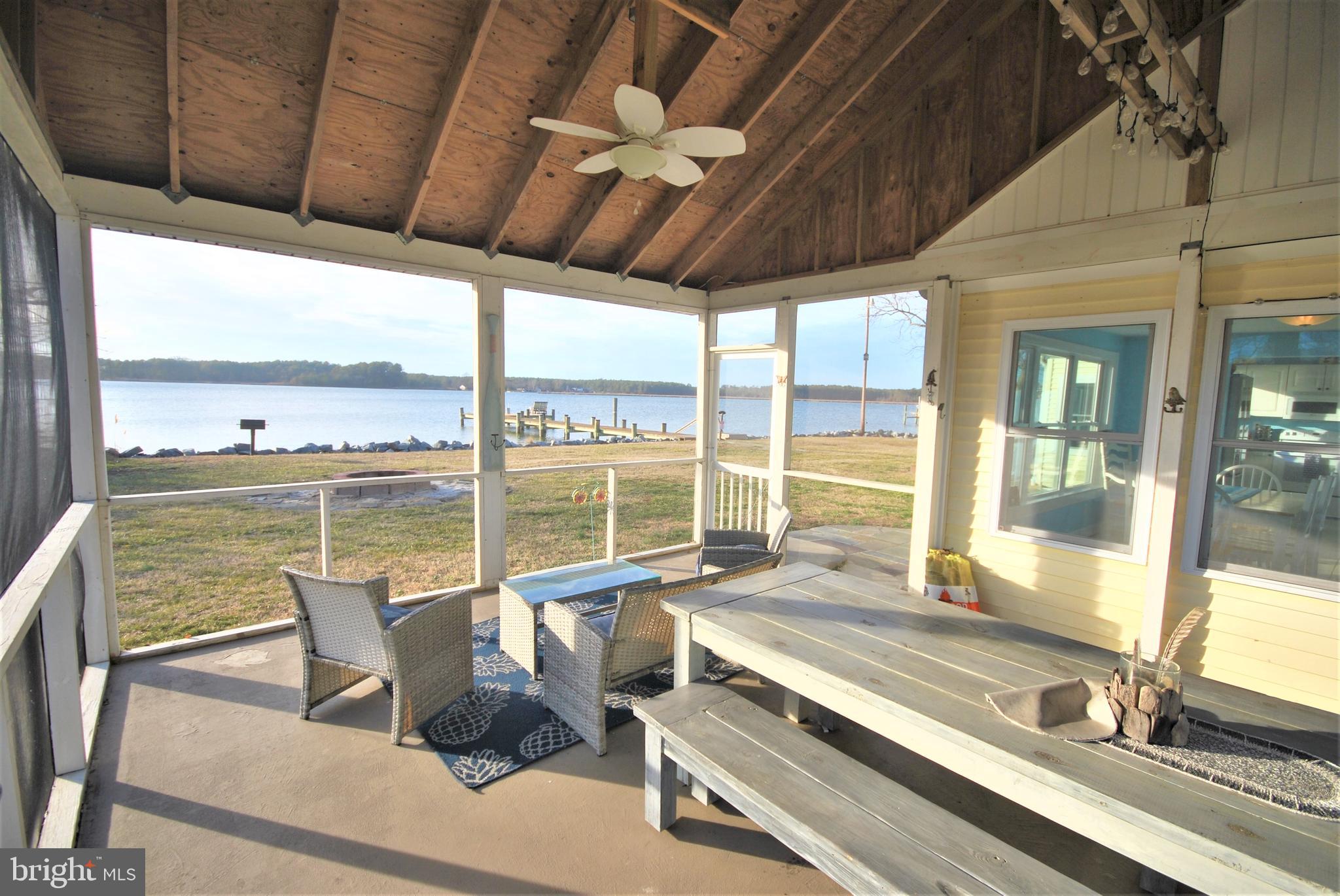 TAYLOR'S ISLAND - Residential