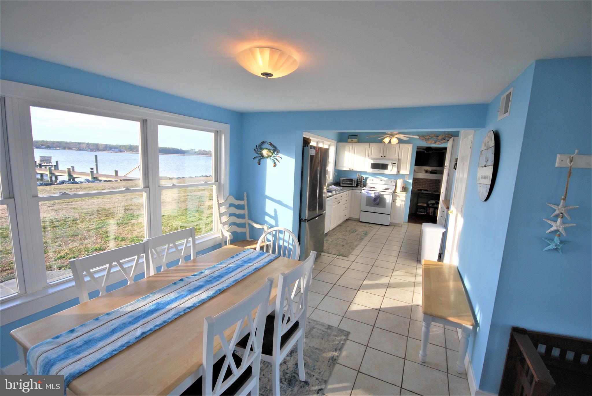 TAYLOR'S ISLAND - Residential