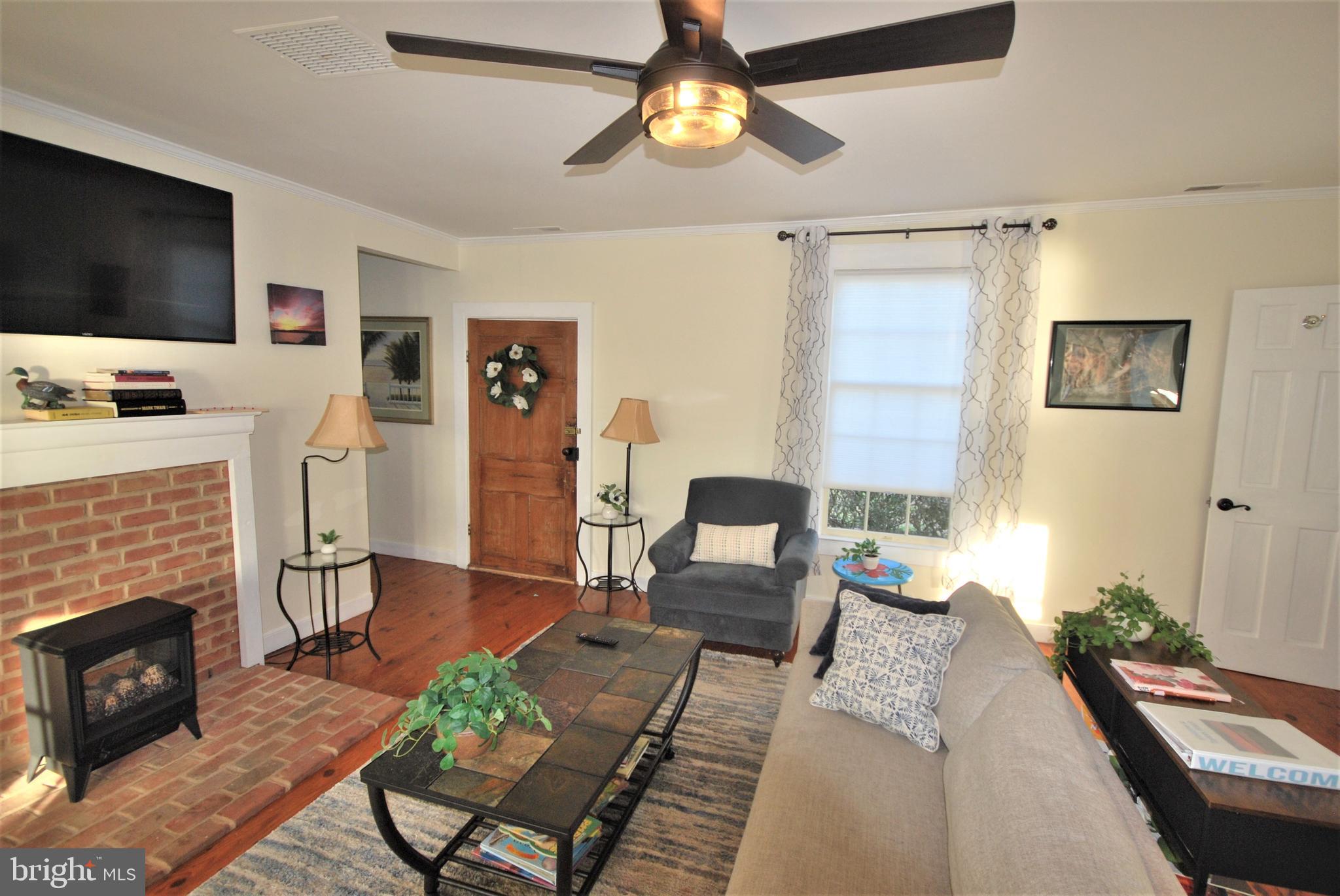 TAYLOR'S ISLAND - Residential