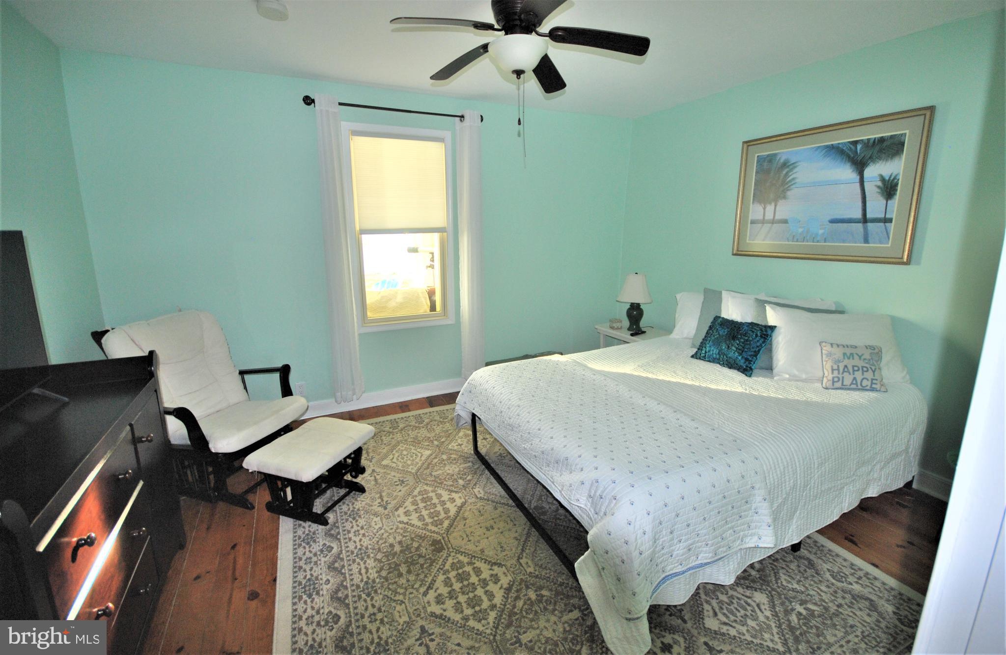 TAYLOR'S ISLAND - Residential