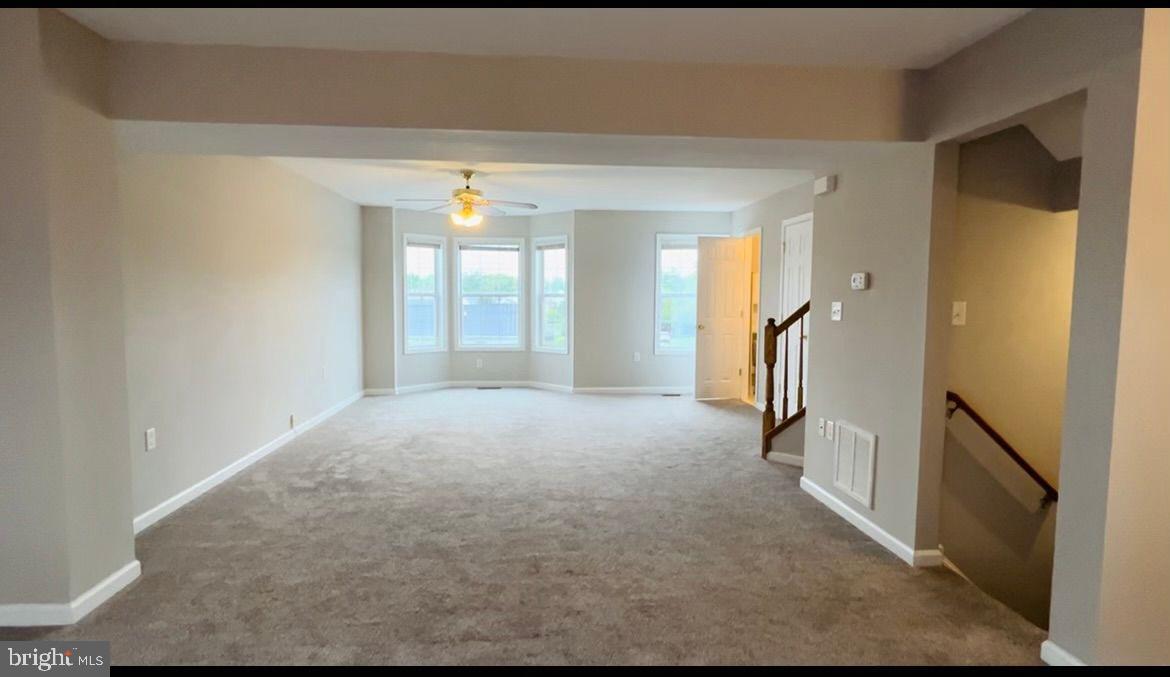 MARSHALL SQUARE - Residential