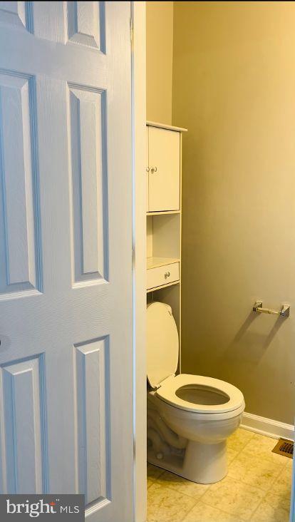 MARSHALL SQUARE - Residential