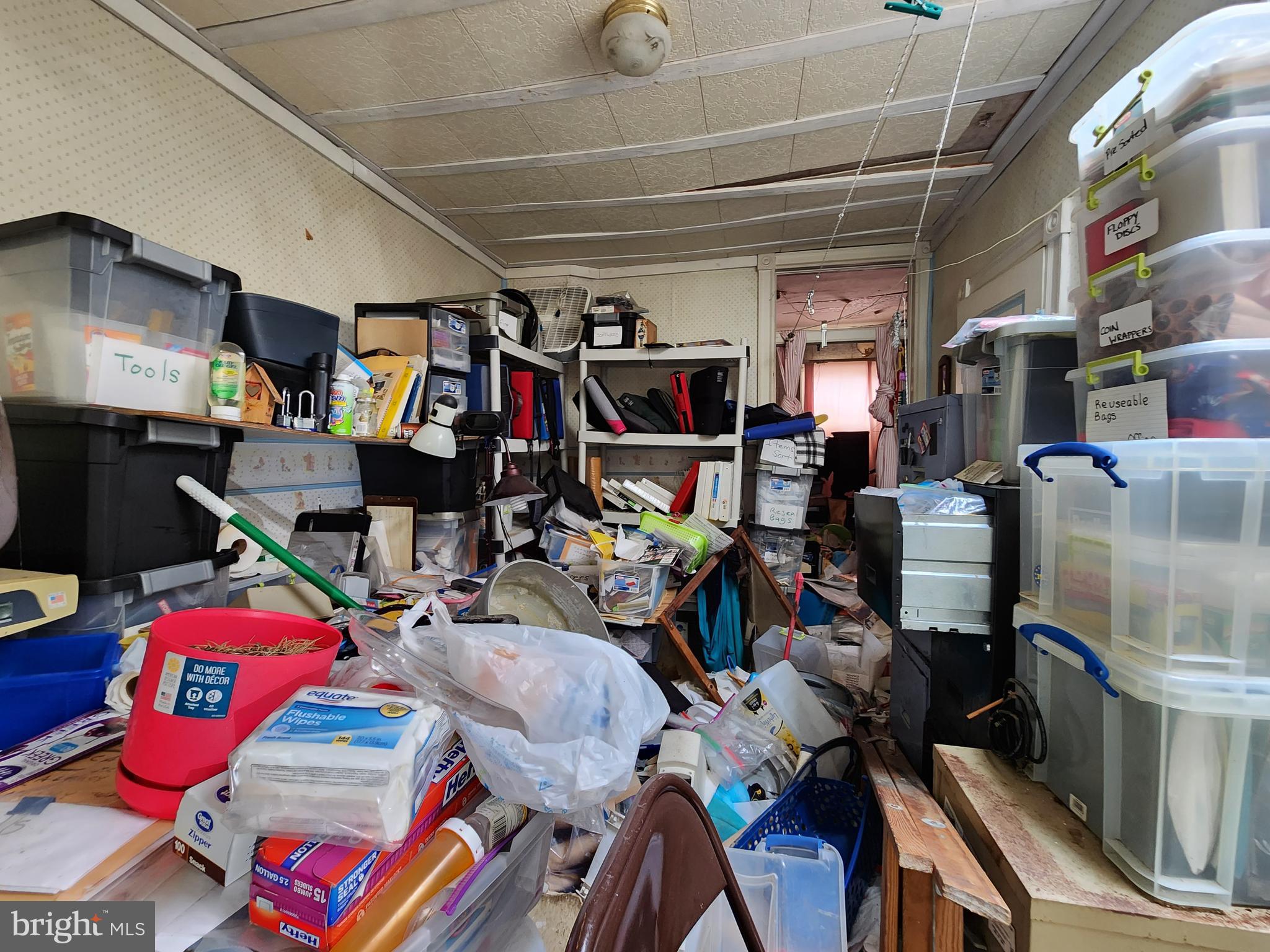 ELLWOOD PARK - Residential