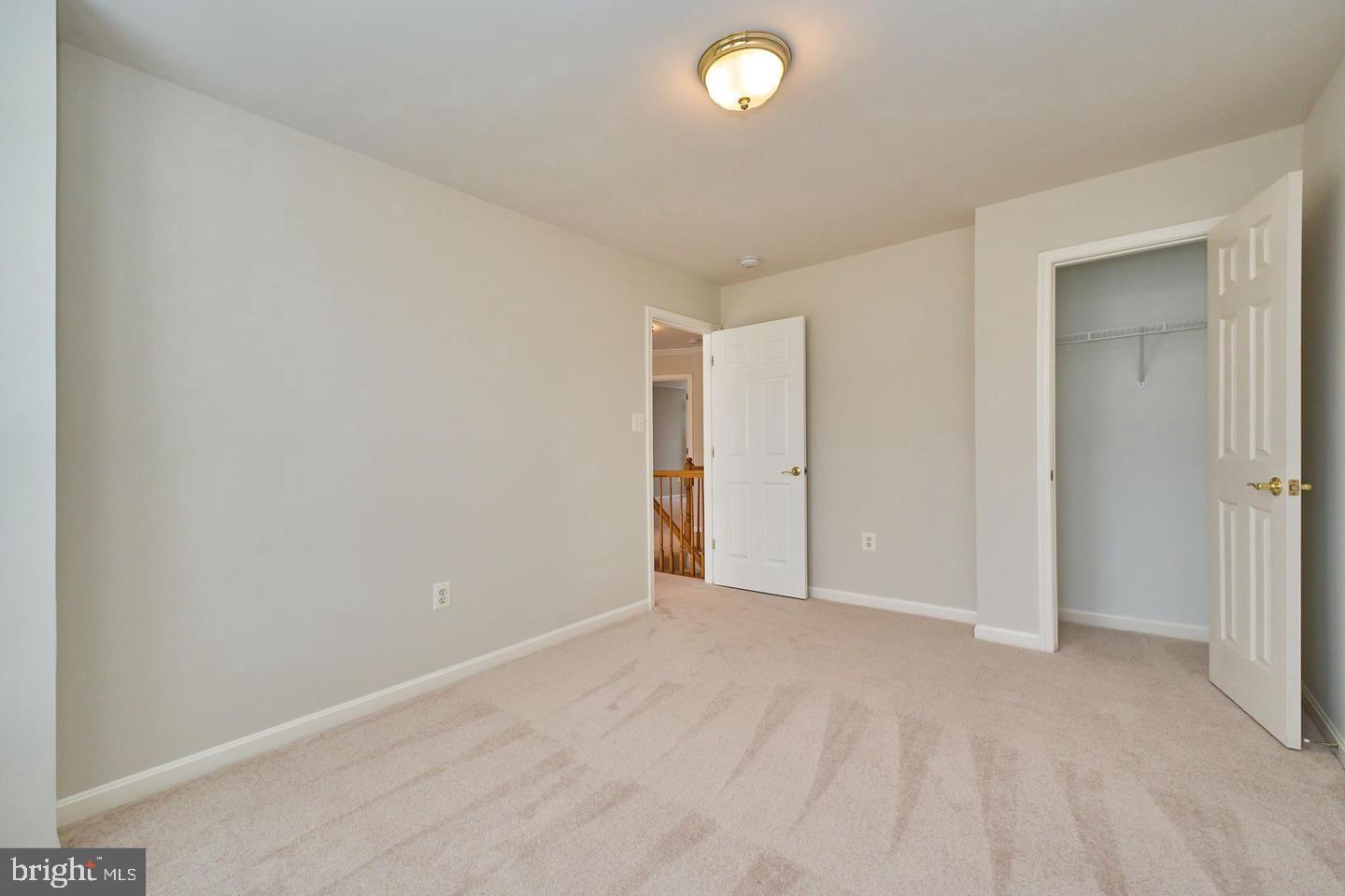 BLOOMS CROSSING - Residential