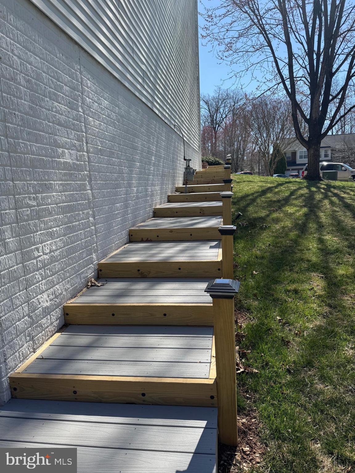 BLOOMS CROSSING - Residential