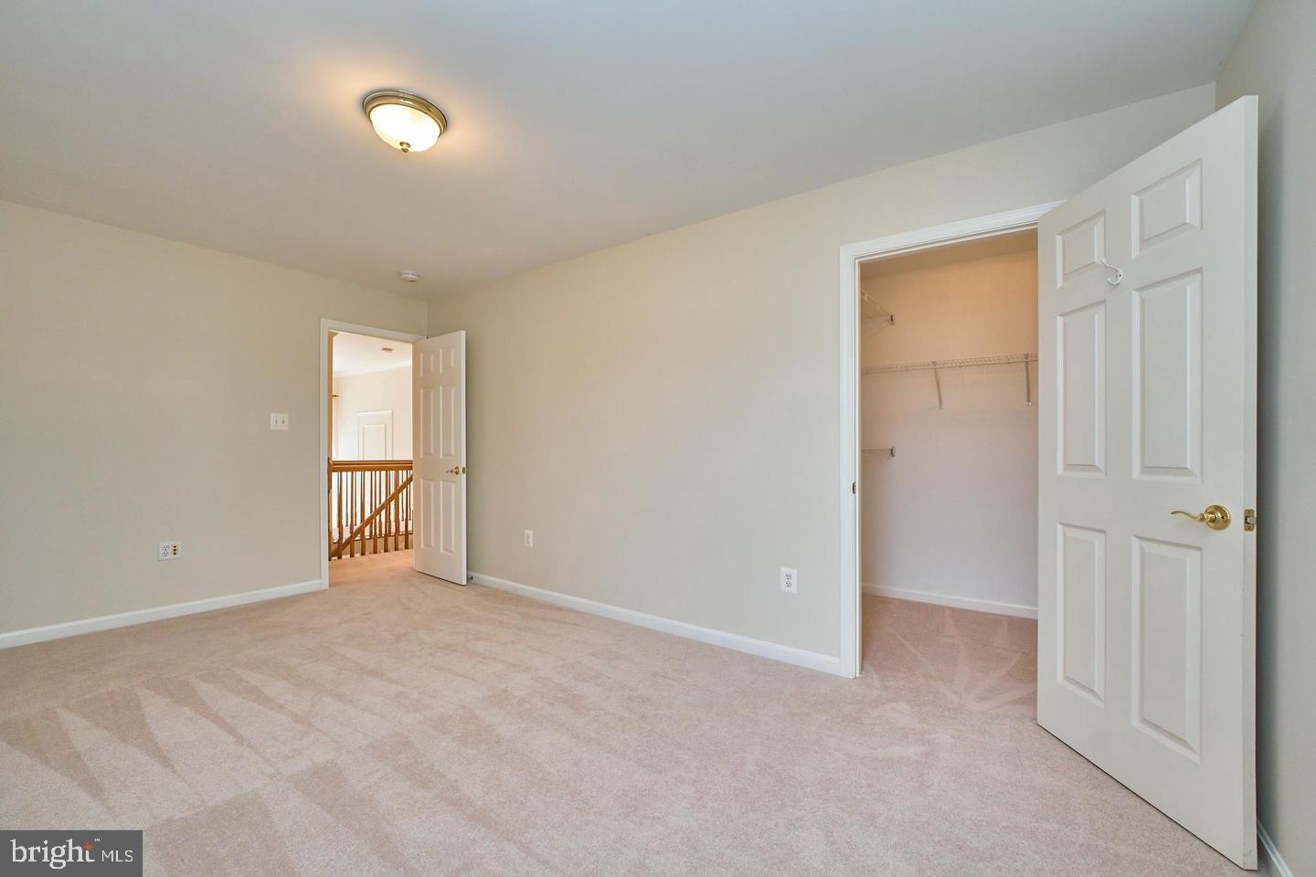 BLOOMS CROSSING - Residential