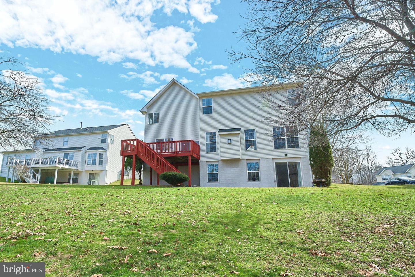 BLOOMS CROSSING - Residential