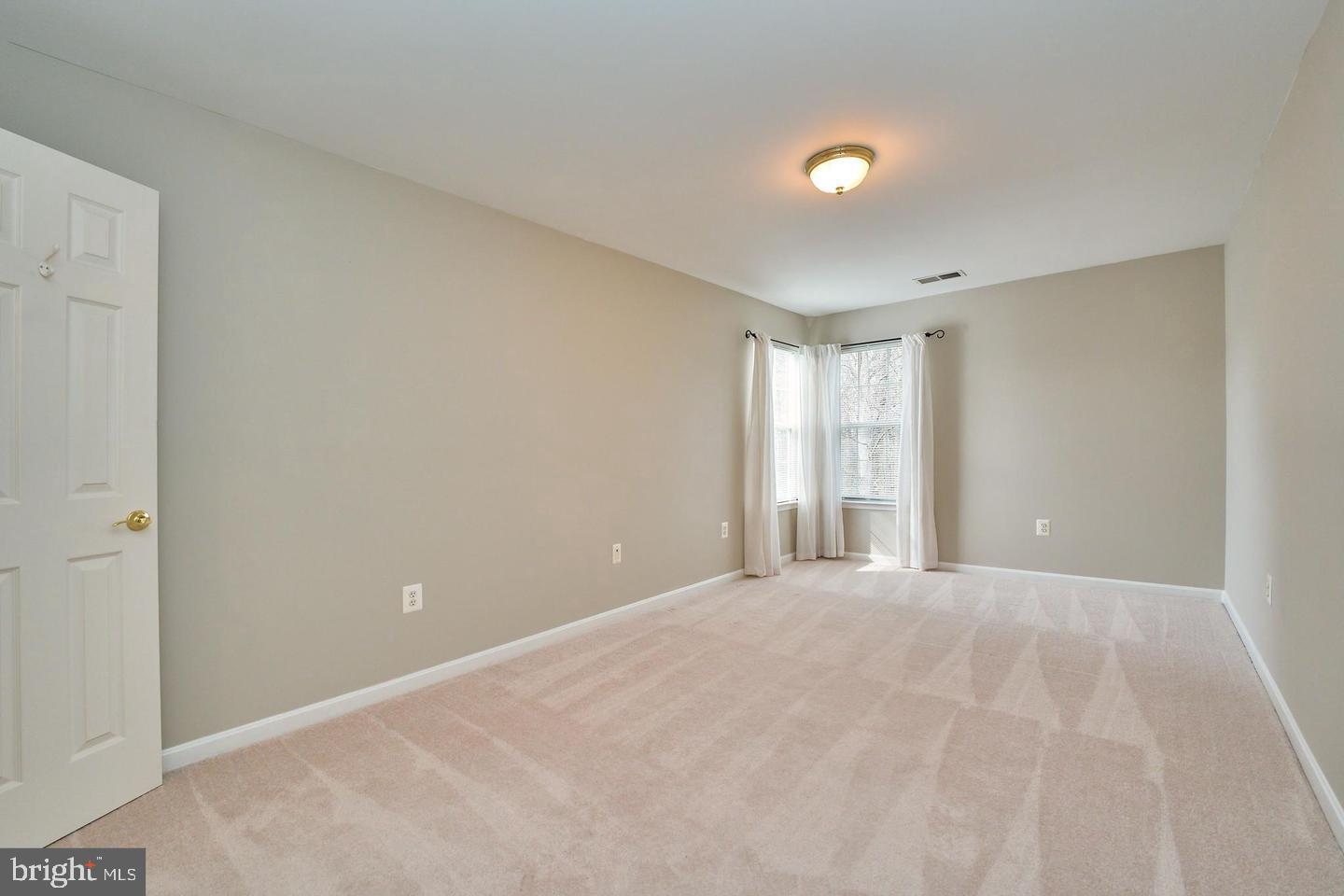 BLOOMS CROSSING - Residential