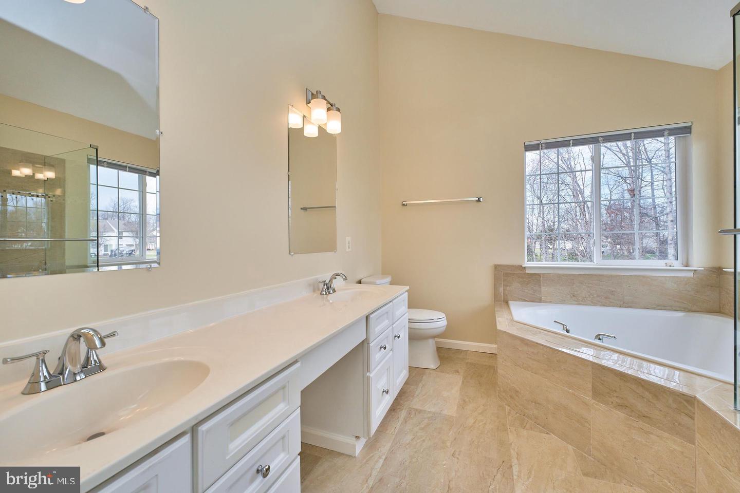 BLOOMS CROSSING - Residential