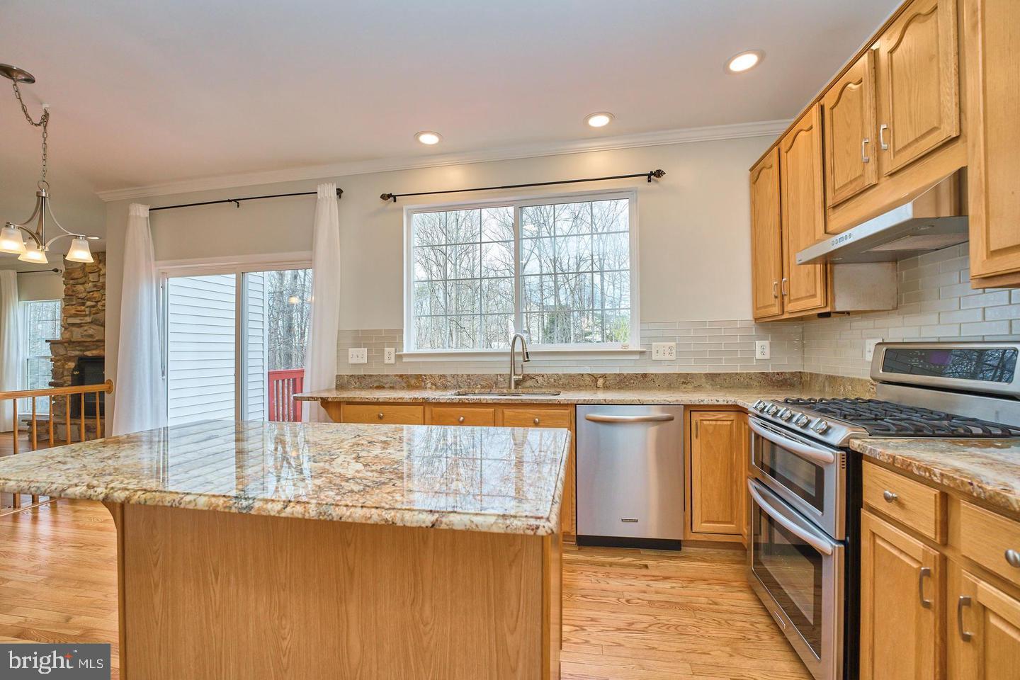 BLOOMS CROSSING - Residential