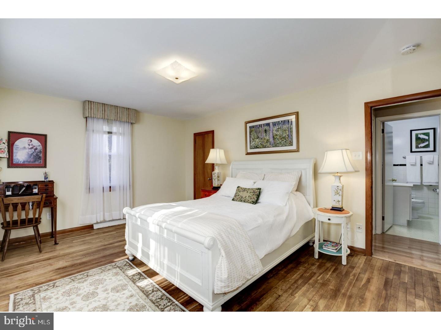 CHARTWELL - Residential