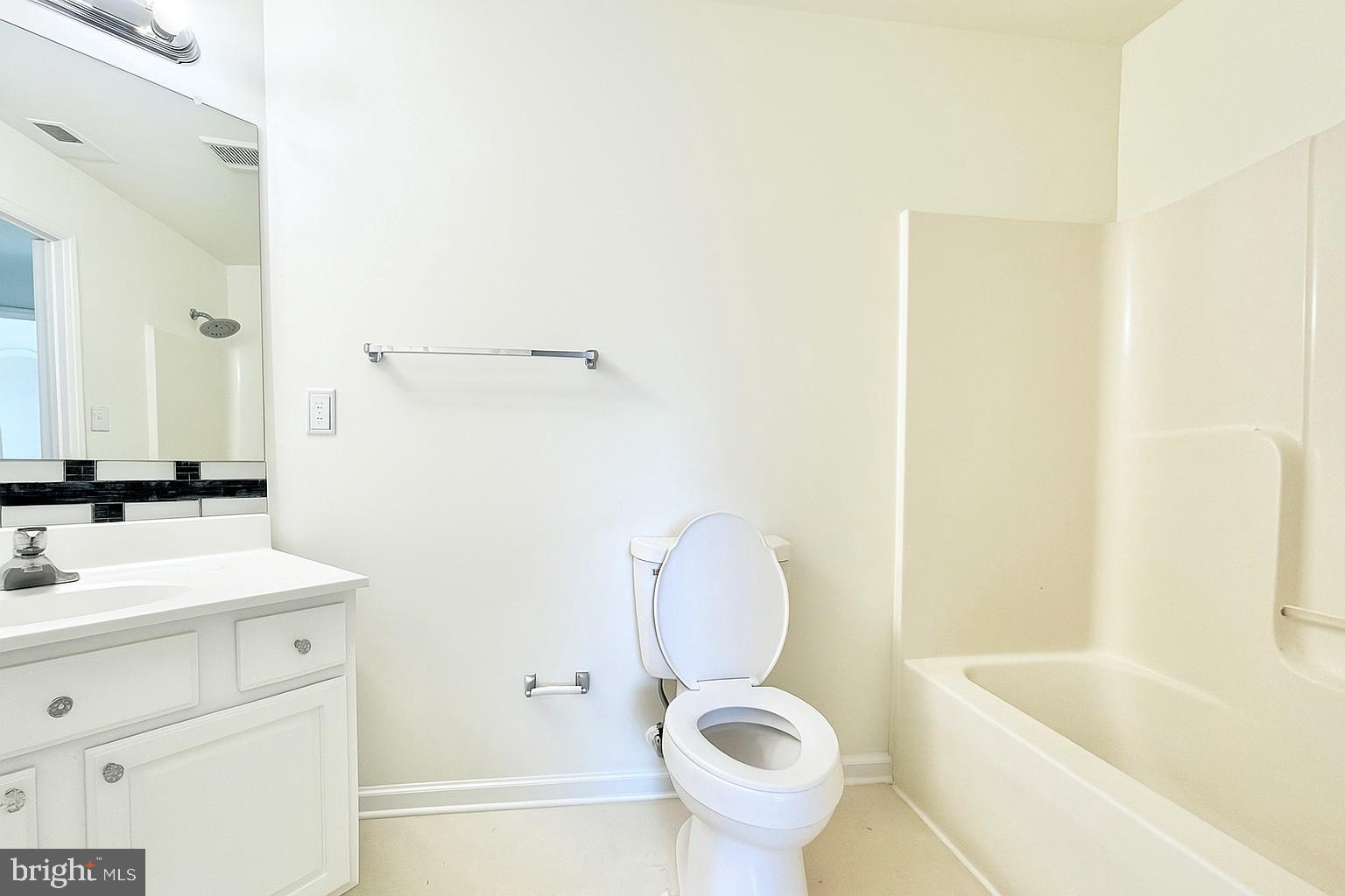 VILLAGEATWILDQUAIL - Residential