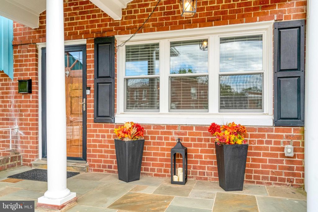 Photo of 523 Duncan Avenue, ALEXANDRIA, VA 22301 (MLS # VAAX2050814)