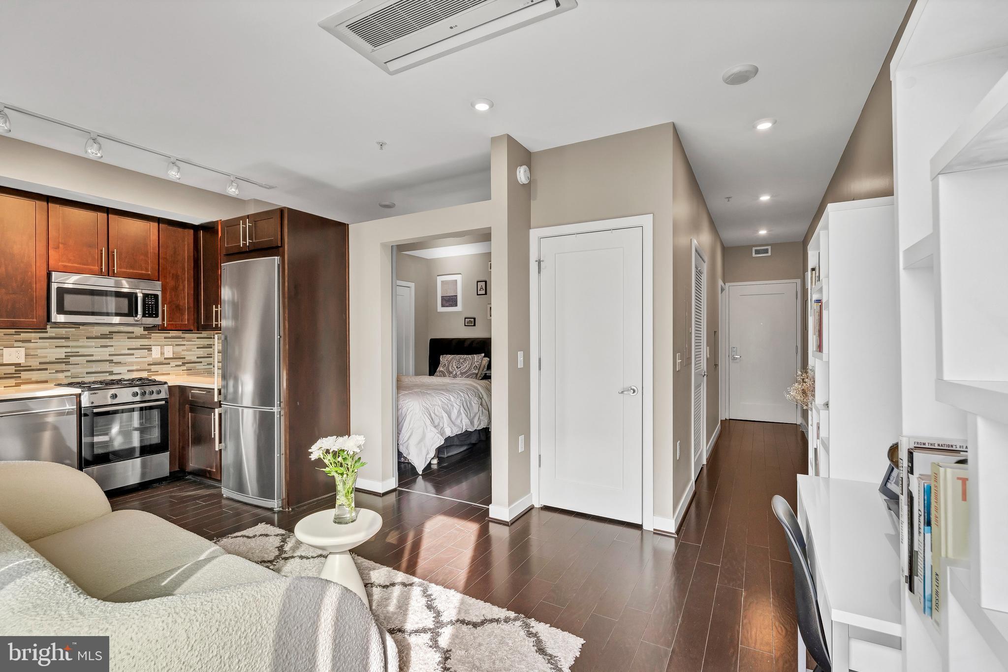 DOWNTOWN SILVER SPRING - Residential Lease