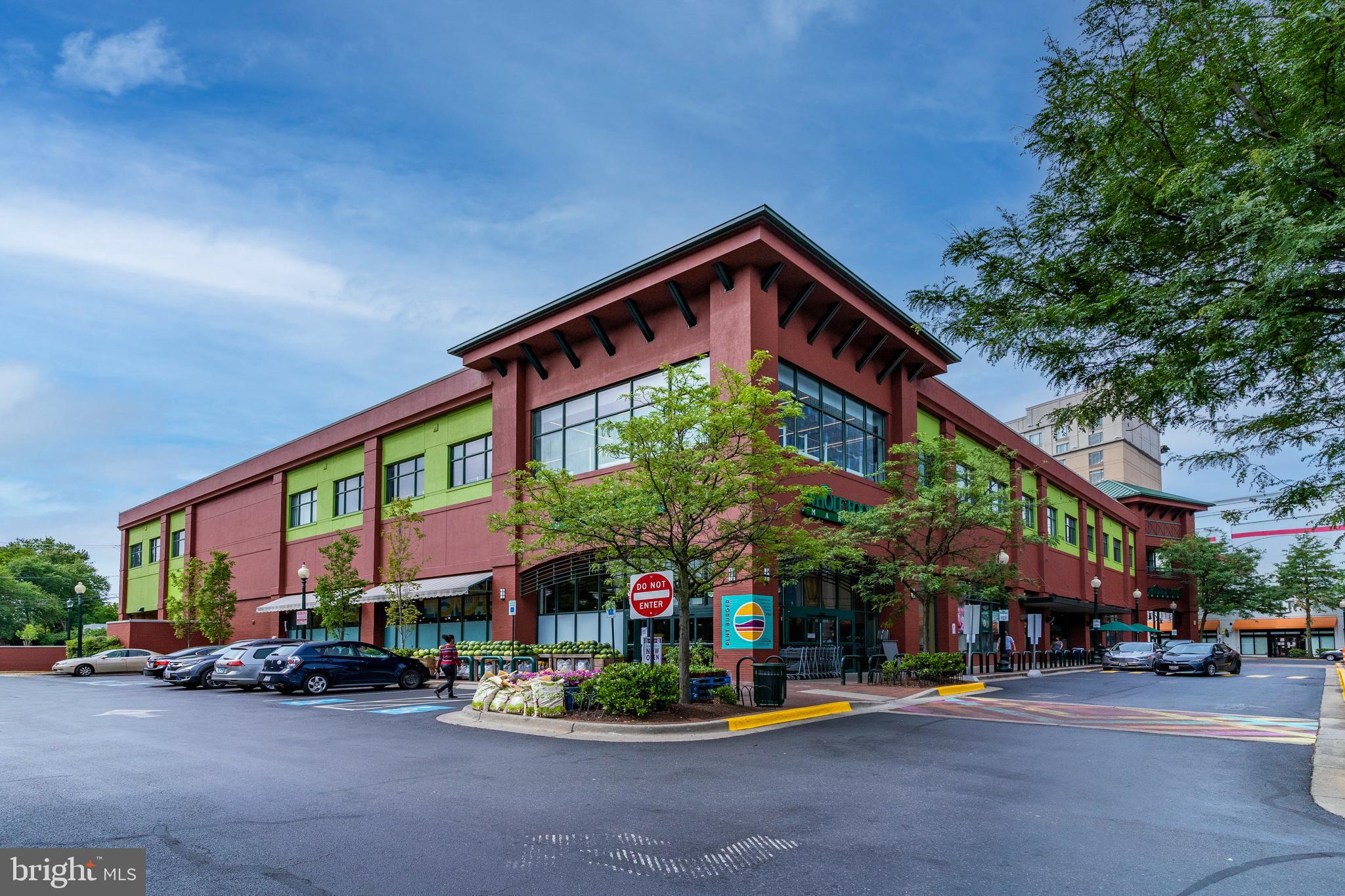 DOWNTOWN SILVER SPRING - Residential Lease