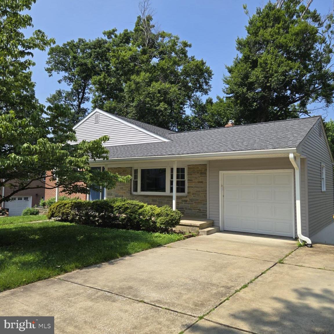 Seller reports average monthly electric bills between $9.00–$15.00 with solar panels in place. Actual savings may vary depending on usage and utility rates. Buyer to verify all utility costs and solar panel terms independently.
Welcome home to turn-key living & income flexibility in quiet Twin Oaks! This 2,458 sq ft raised ranch lives big across four finished levels: an open main floor with LVP, granite/stainless kitchen, and sun-filled living/dining; three restful bedrooms—plus a private primary suite—& two chic baths upstairs.
Need space for in-laws, guests, or rental income? The lower level checks every box with separate entrance, full bed/bath, and huge flex room ready for an ADU, office, or gym. Brand-new roof (Apr 2025), fresh paint, fixtures, and flooring mean zero honey-do list. Enjoy crab feasts on the screened porch overlooking a level, fully usable yard; tinker in the attached garage/workshop; or hop on I-695 to BWI (10 min), Baltimore (15 min), or Ft. Meade (18 min).
Stylish. Spacious. Smart. At today’s new price, this is the Linthicum Heights deal you’ve been waiting for—schedule your tour before it’s gone!
