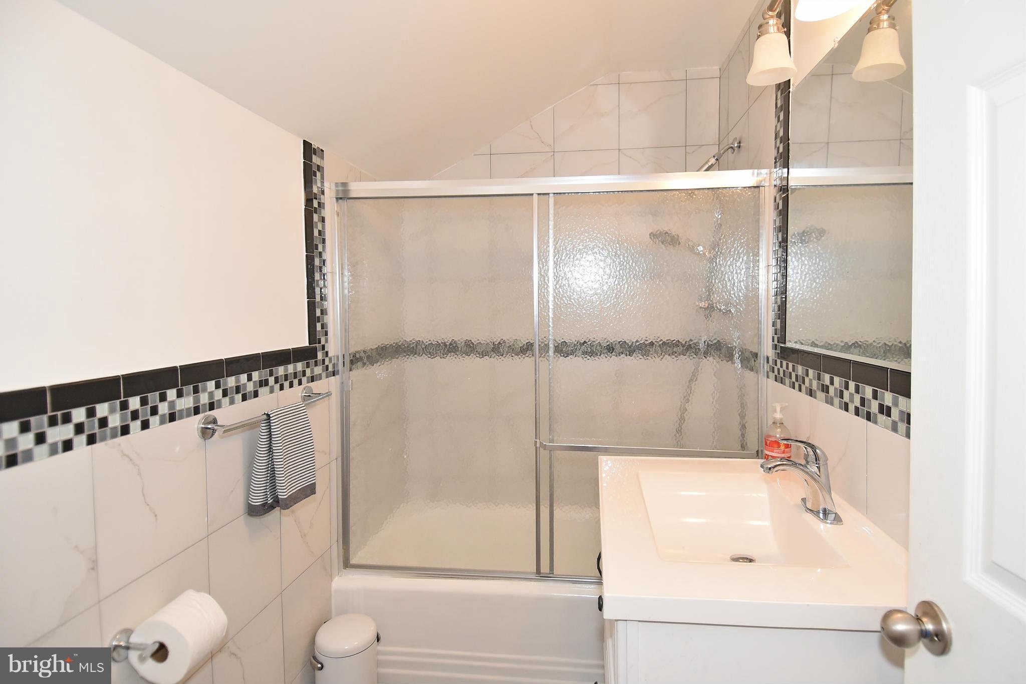 PINECREST - Residential Lease