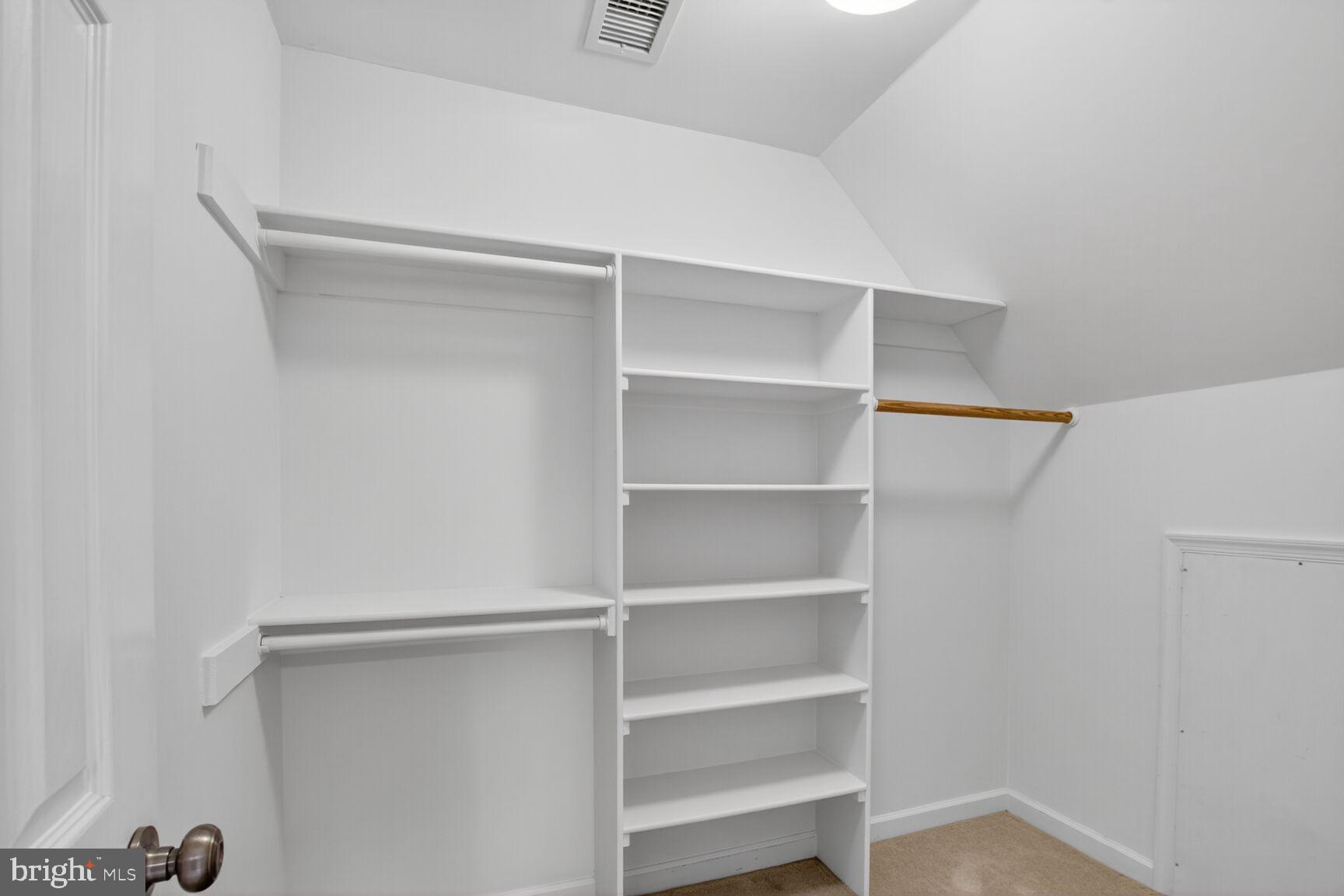 ESWORTHY PARK - Residential