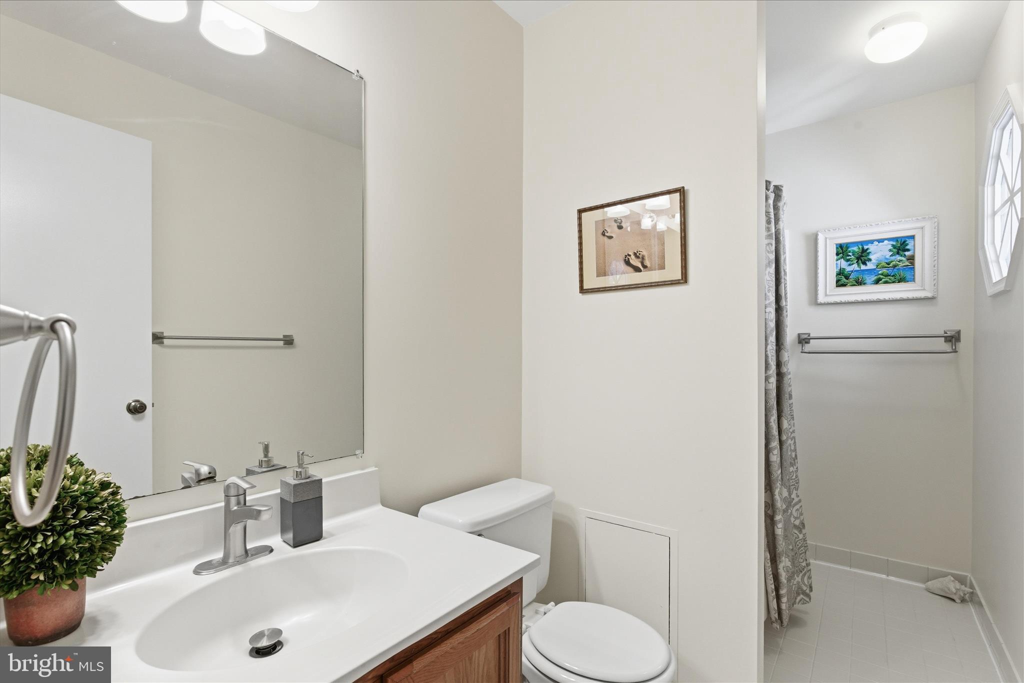 MIDDLEBRIDGE - Residential