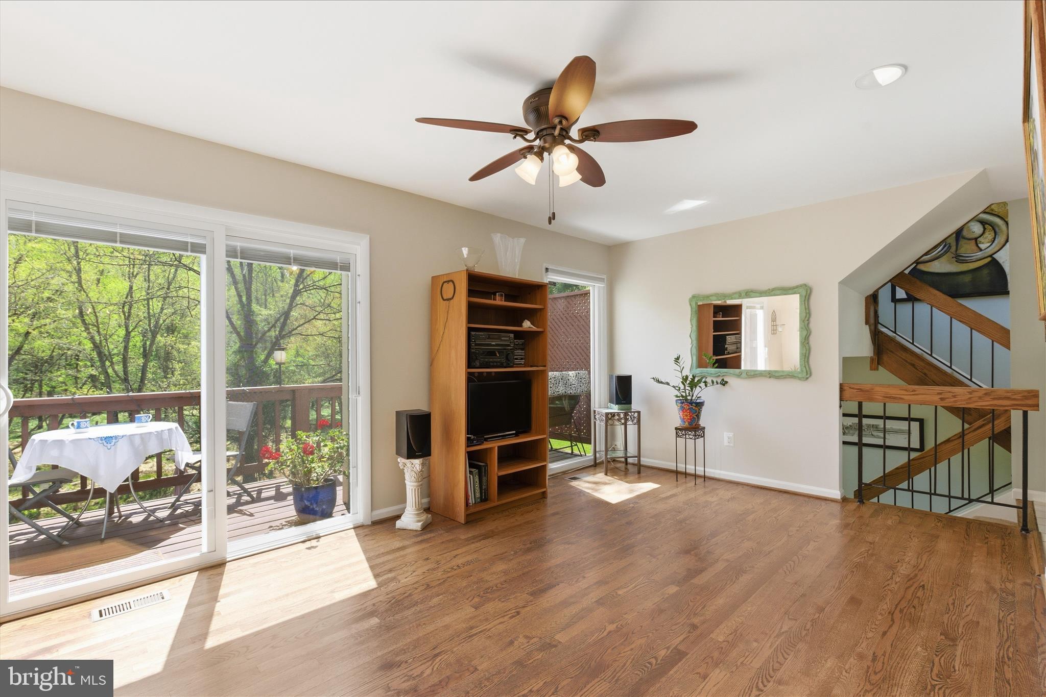 MIDDLEBRIDGE - Residential