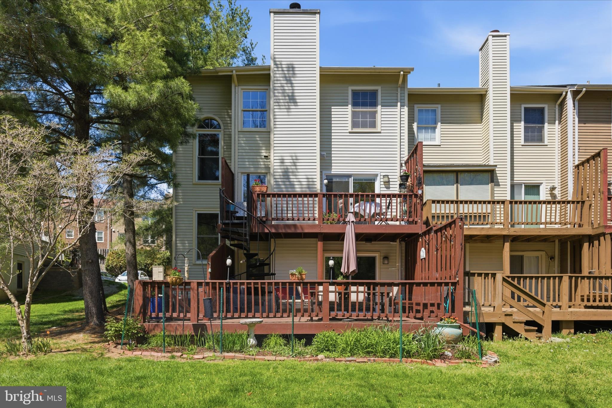 MIDDLEBRIDGE - Residential