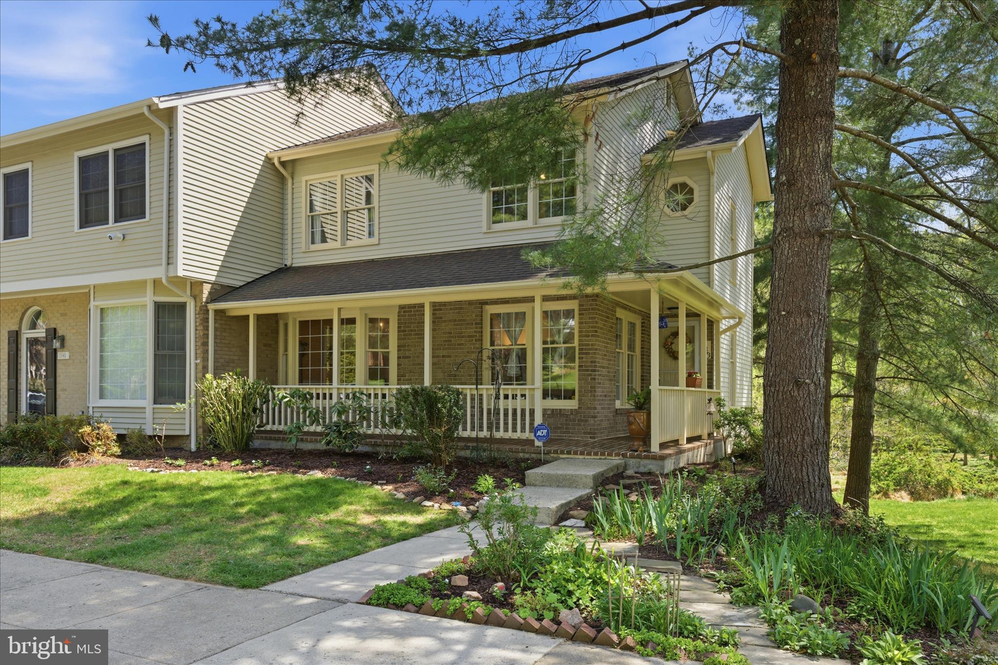 MIDDLEBRIDGE - Residential