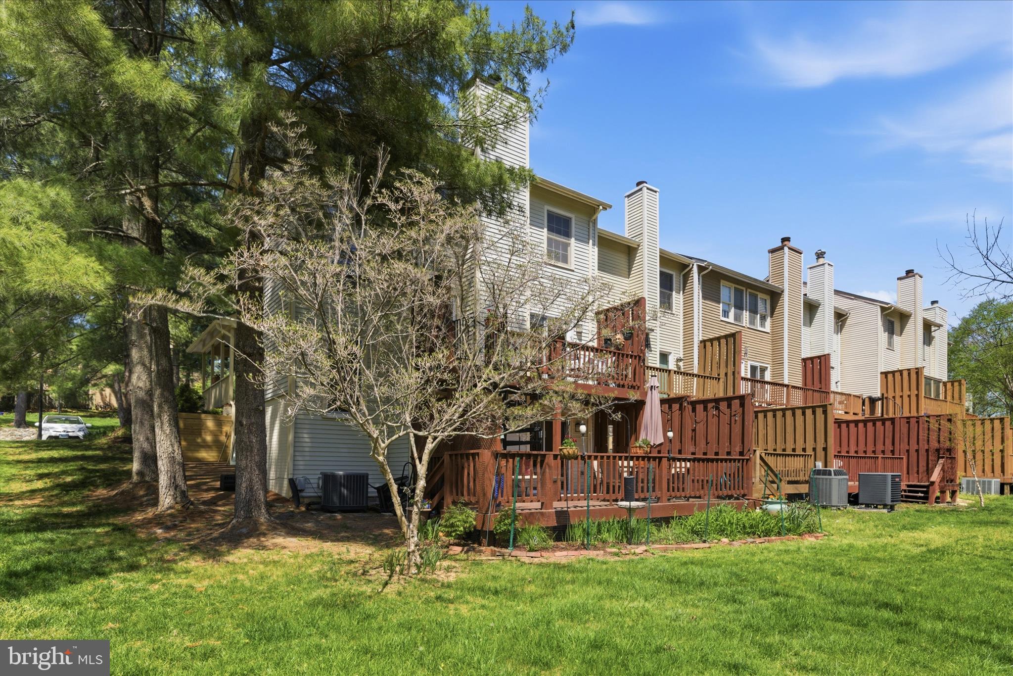 MIDDLEBRIDGE - Residential