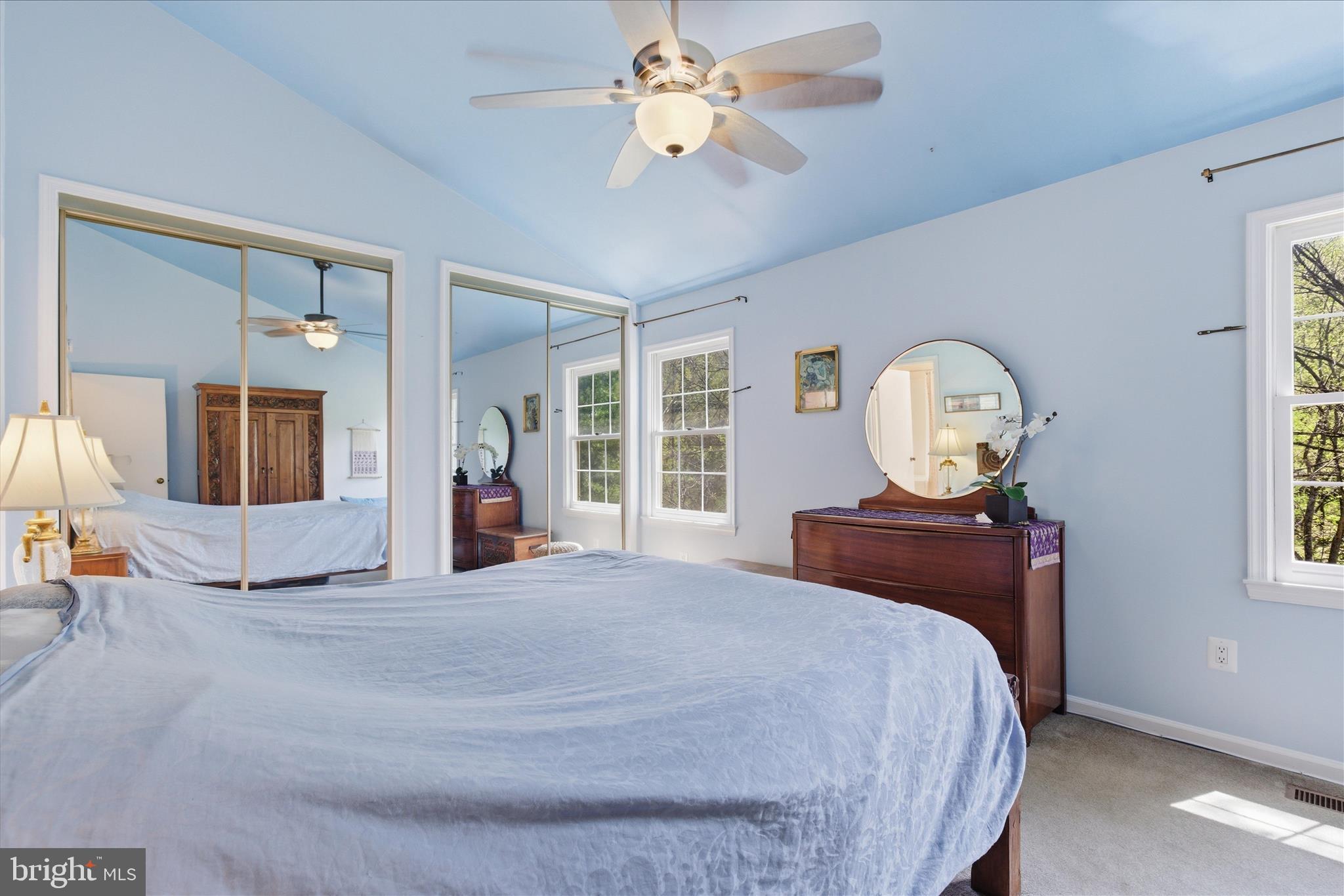 MIDDLEBRIDGE - Residential