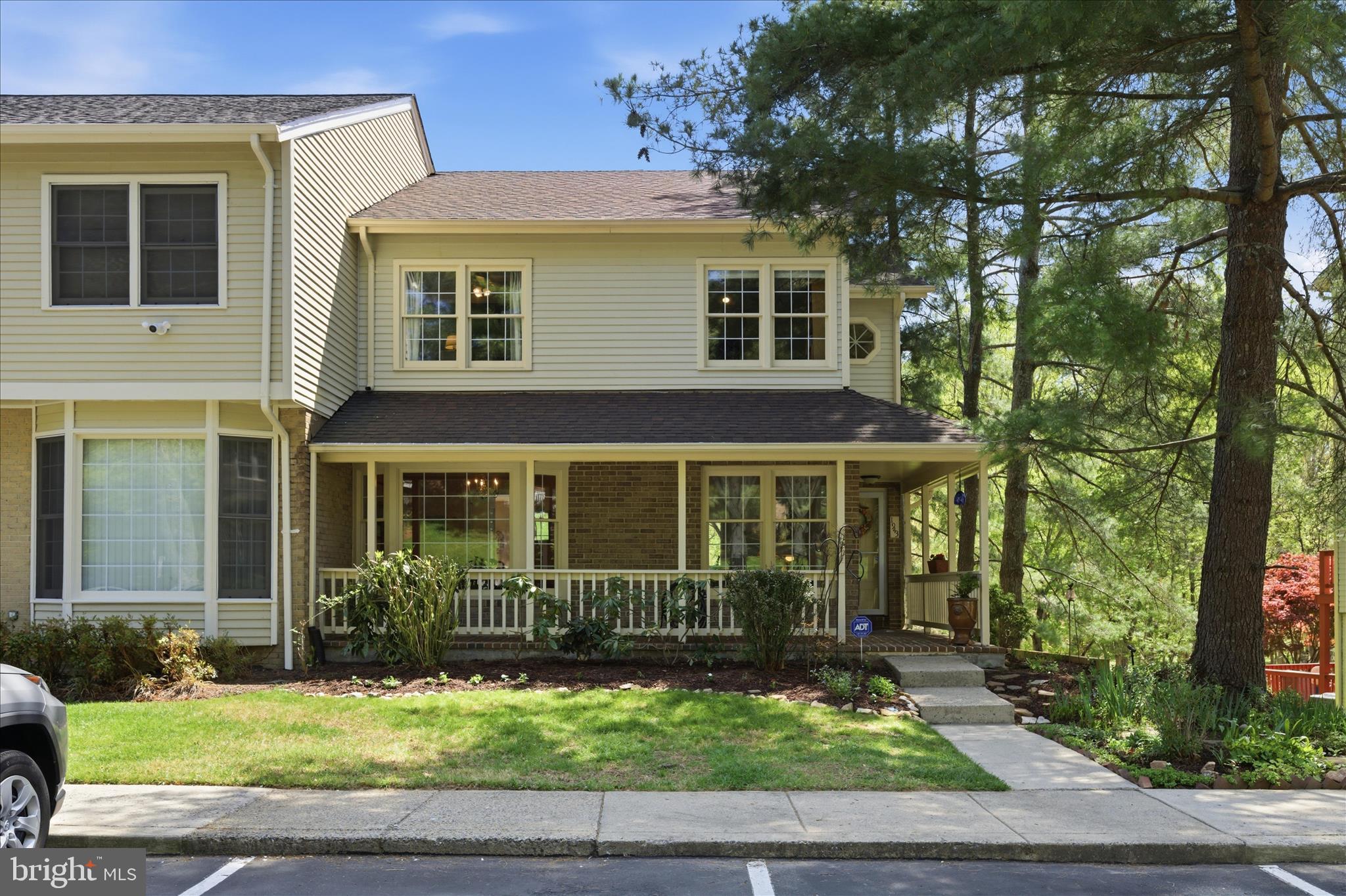 MIDDLEBRIDGE - Residential