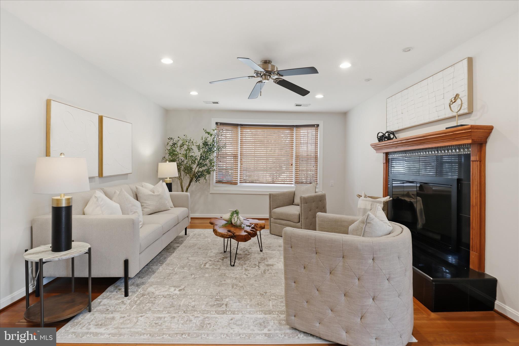 LAWYERS NORTH - Residential