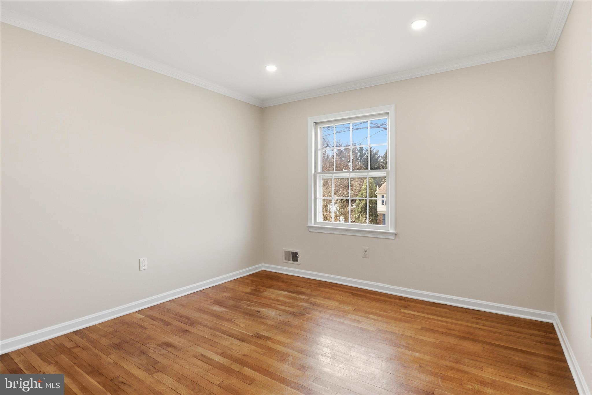 LAWYERS NORTH - Residential