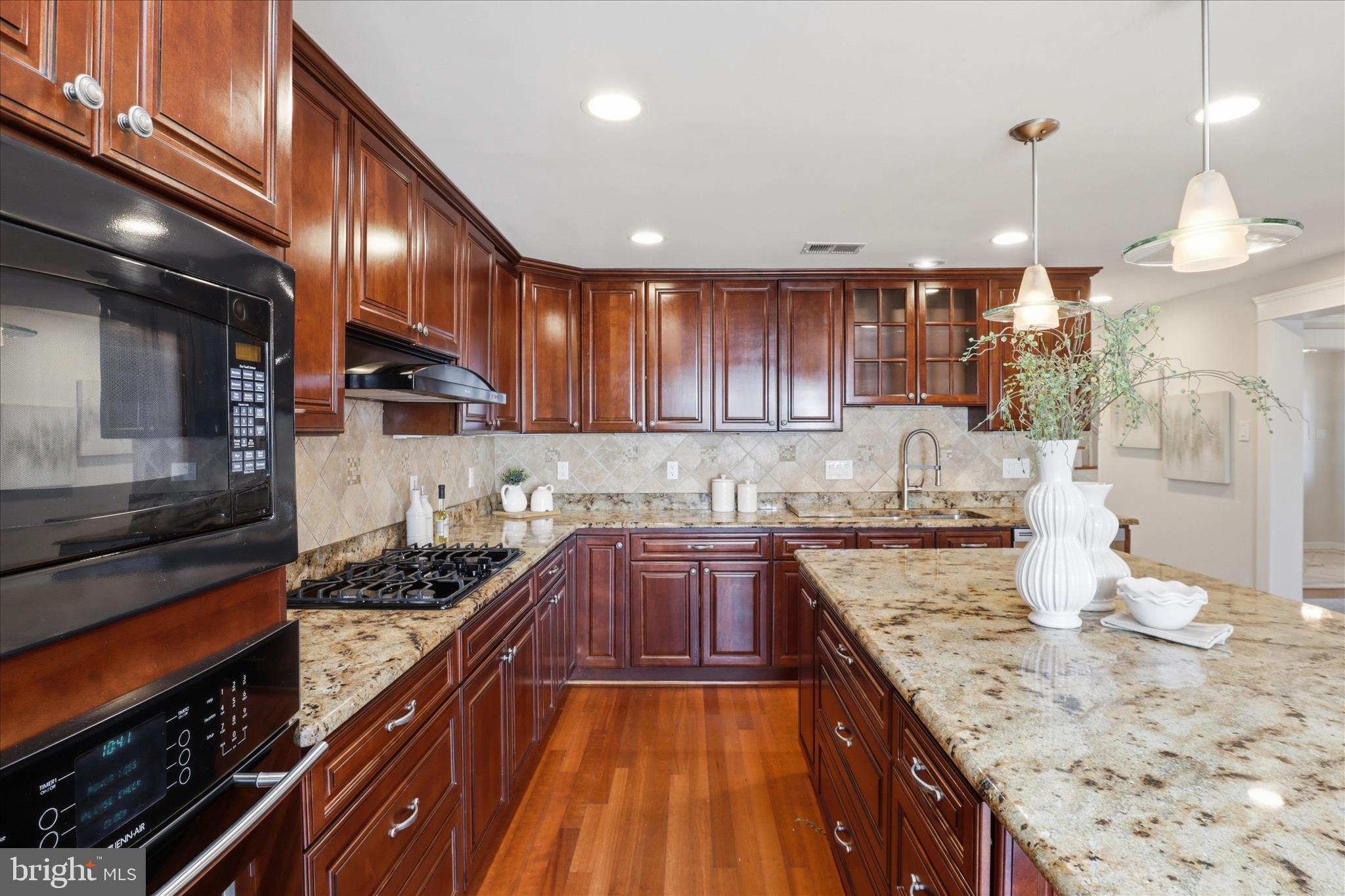 LAWYERS NORTH - Residential