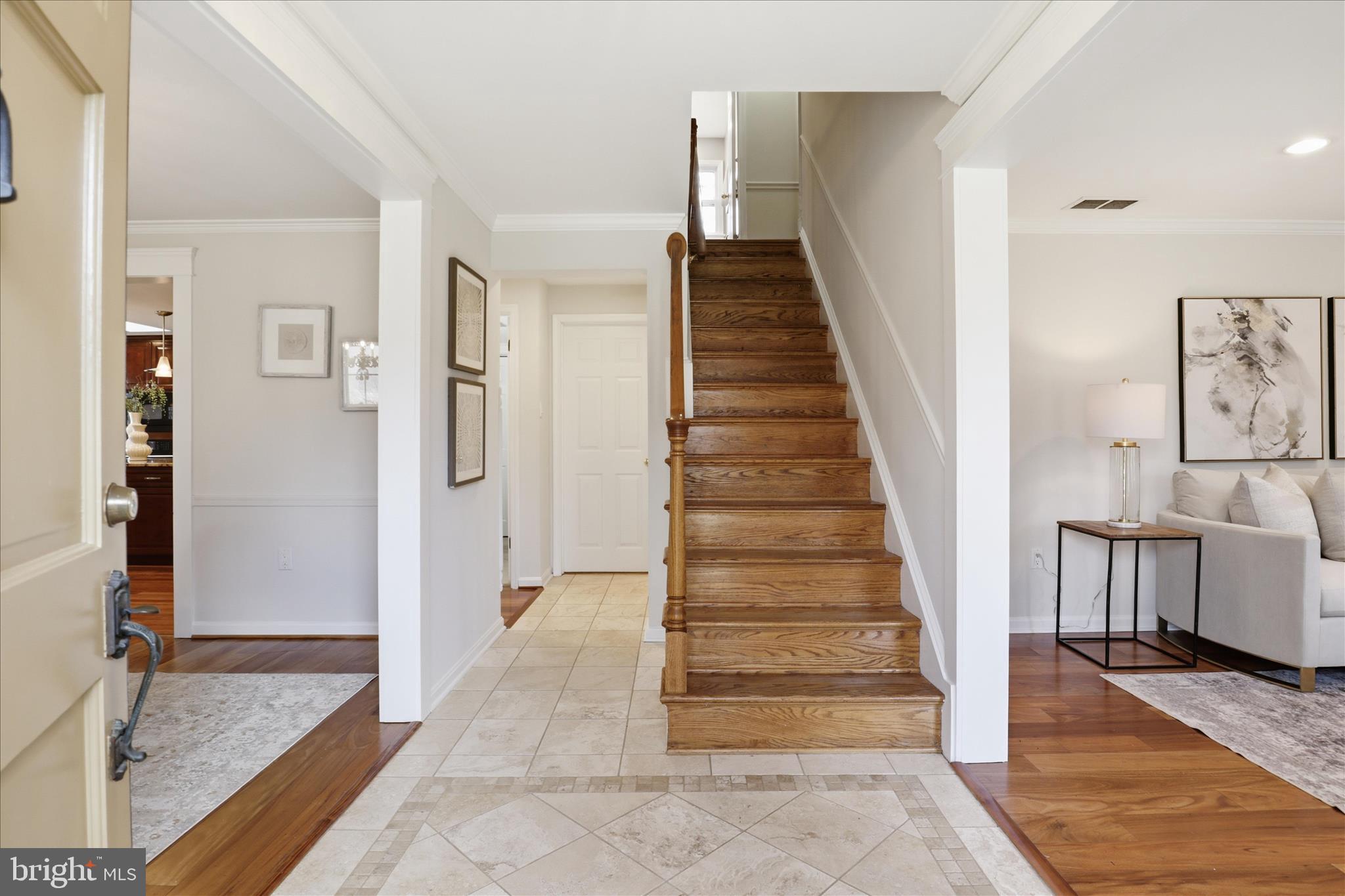 LAWYERS NORTH - Residential